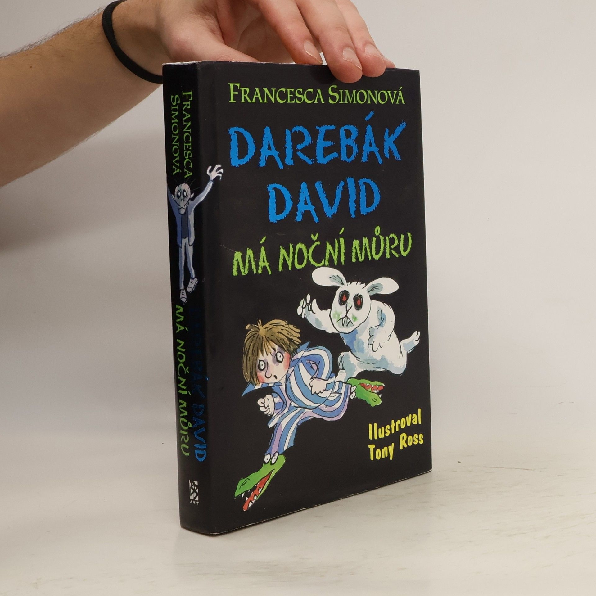 Francesca Simon Darebák David má noční můru