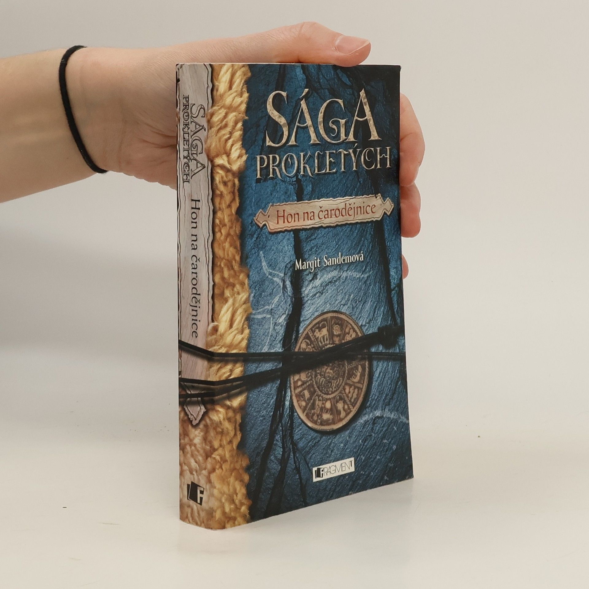 Margit Sandemo Sága prokletých 2. Hon na čarodějnice