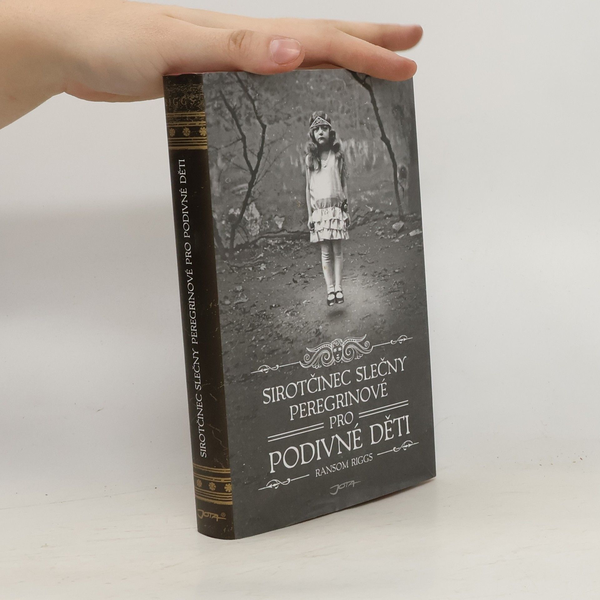 Ransom Riggs Sirotčinec slečny Peregrinové pro podivné děti