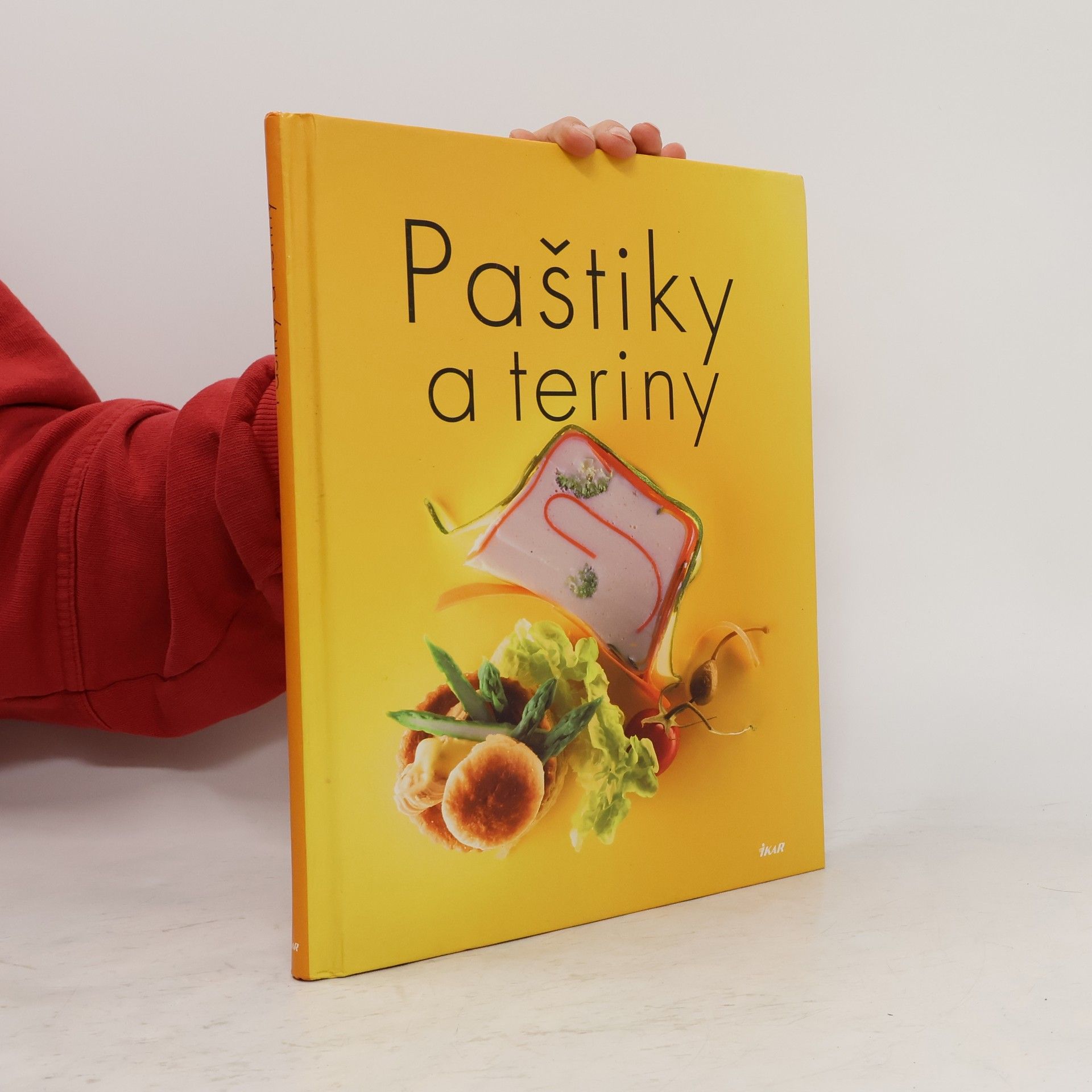 Collectif d'auteurs Paštiky a teriny