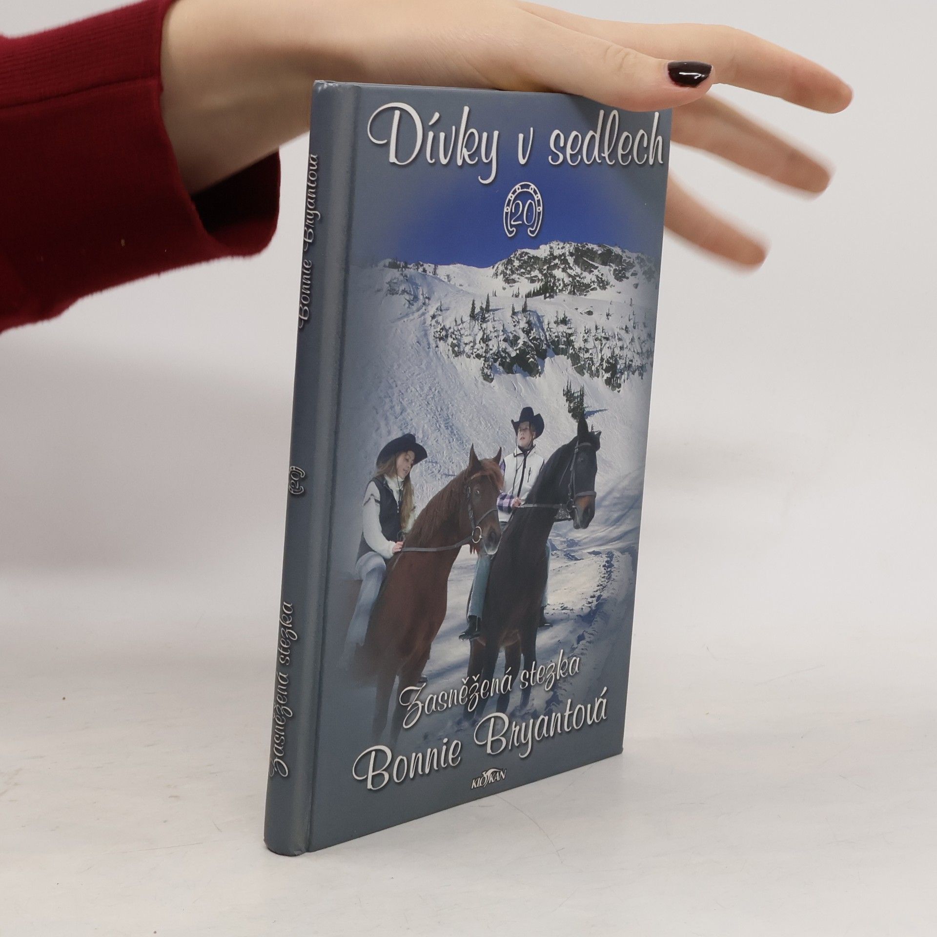 B. B. Hiller Dívky v sedlech. 20, Zasněžená stezka