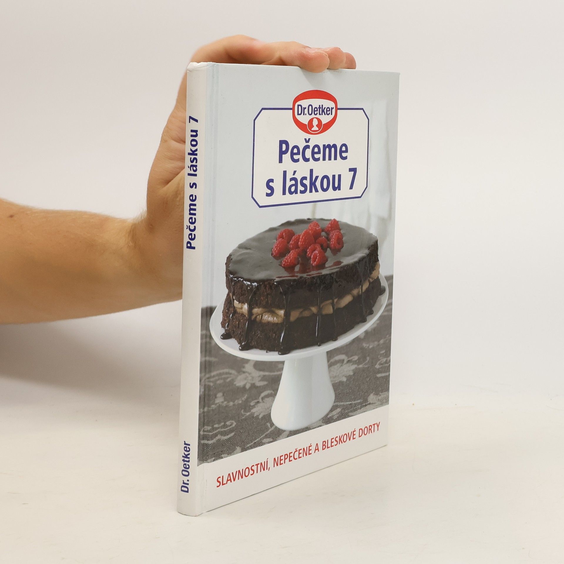 Anna Dvořák Slavnostní, nepečené a bleskové dorty