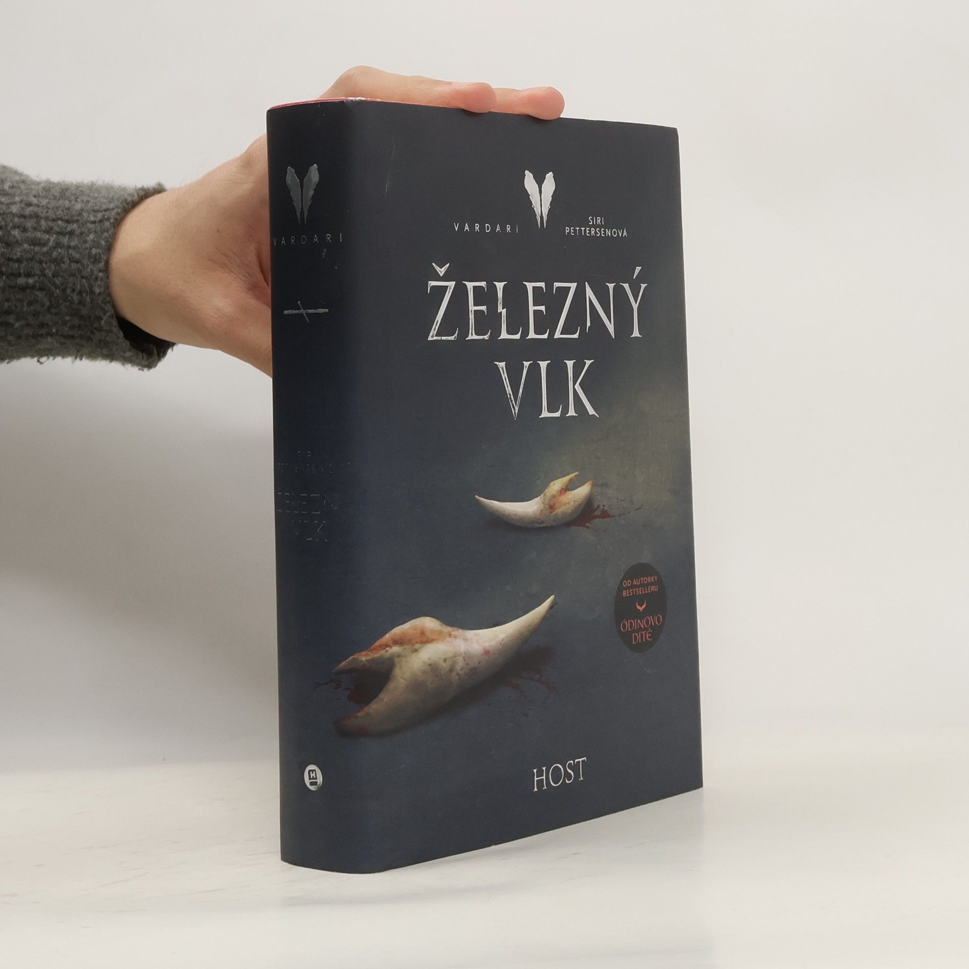 Vardari. Železný vlk