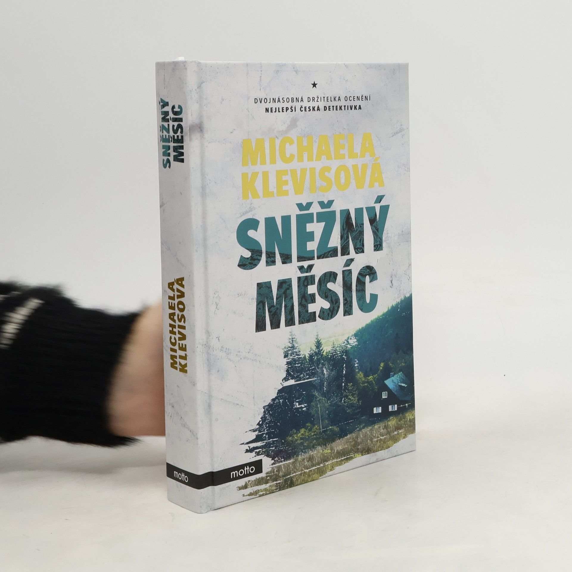 Michaela Klevisová Sněžný měsíc