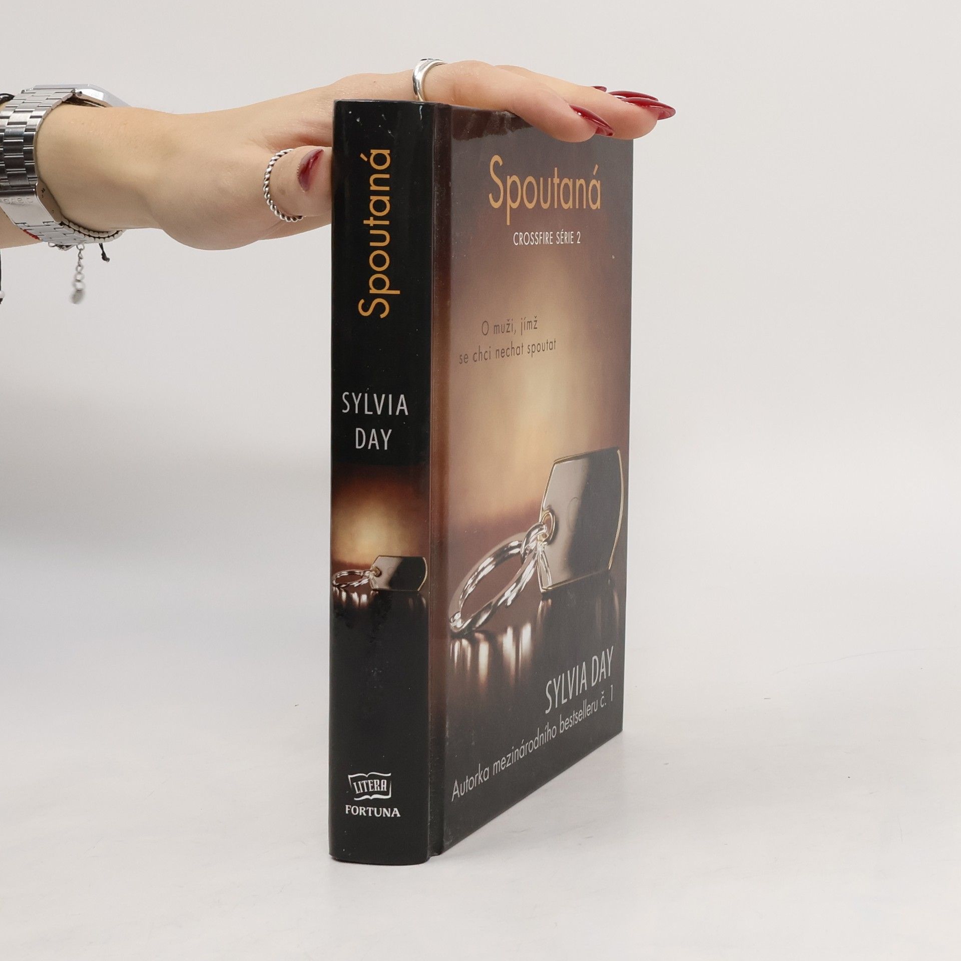 Sylvia Day Spoutaná