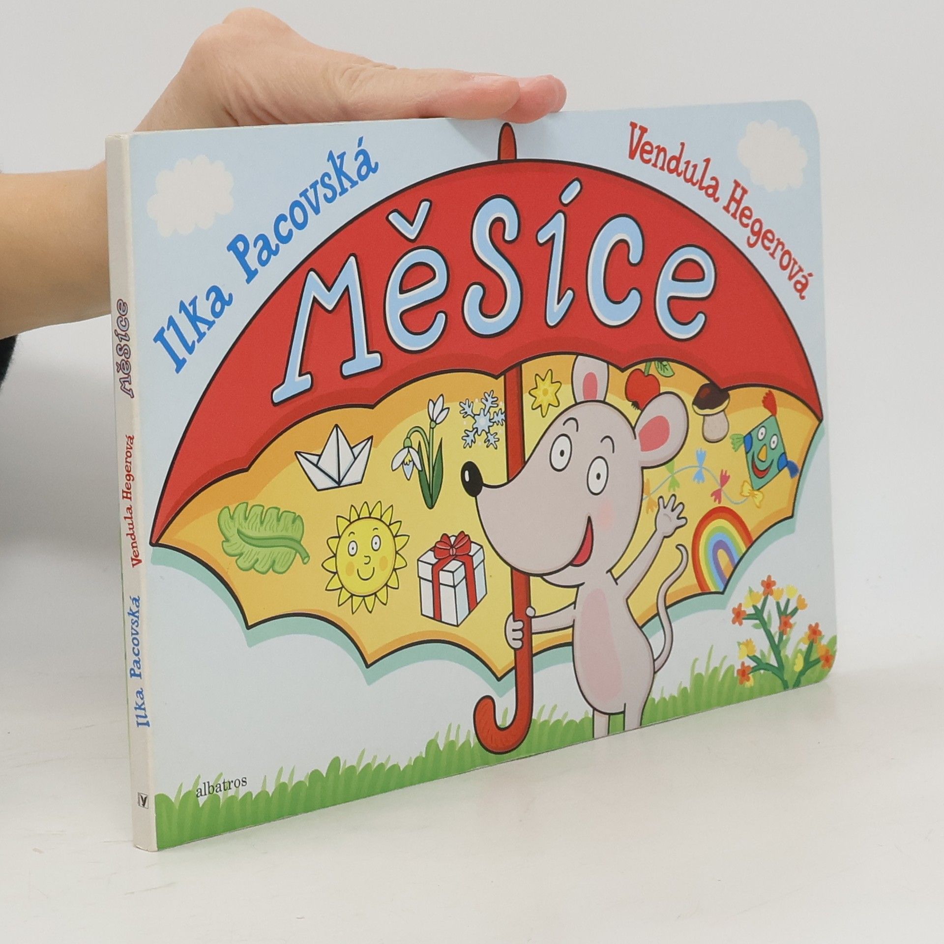 Vendula Hegerová Měsíce