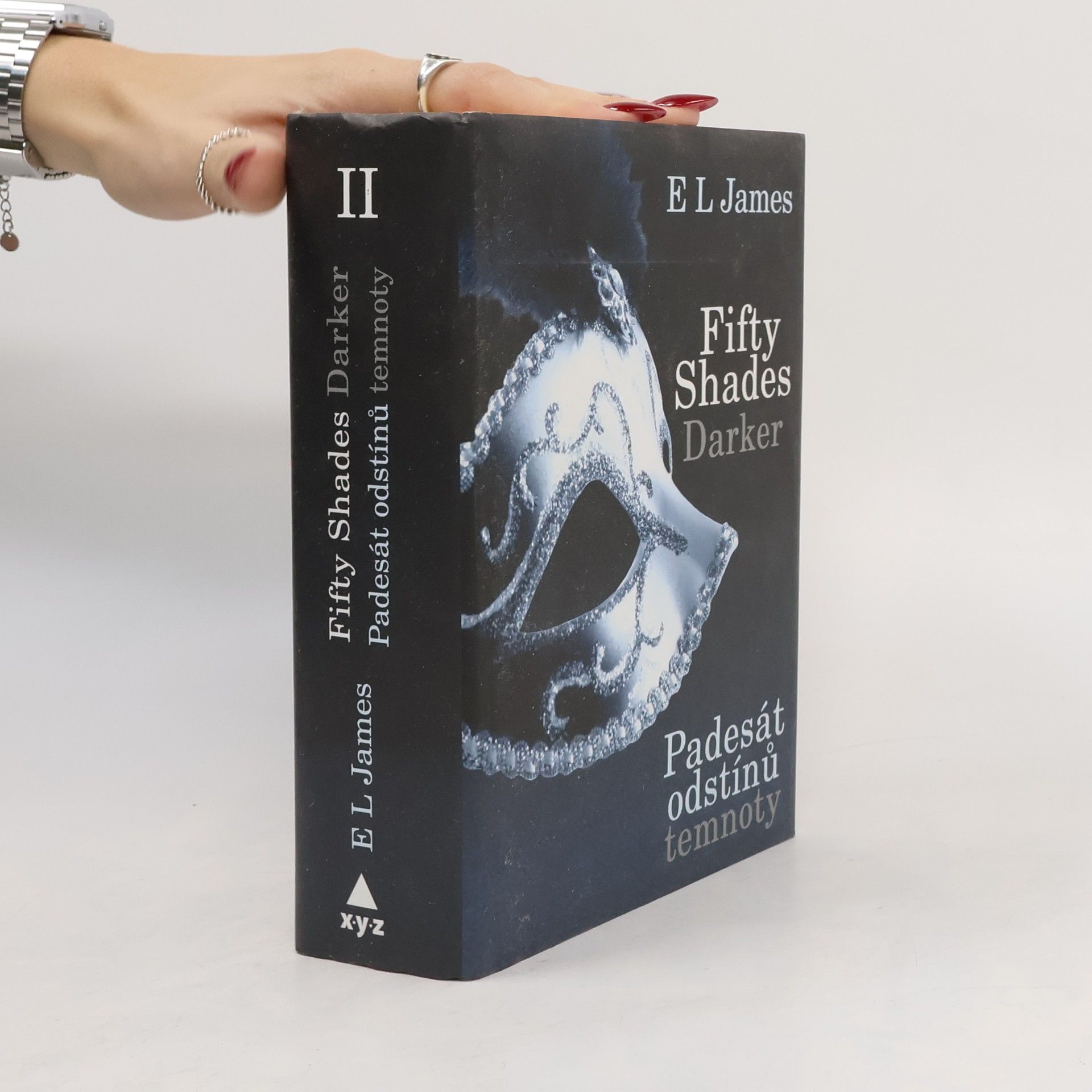 Padesát odstínů temnoty