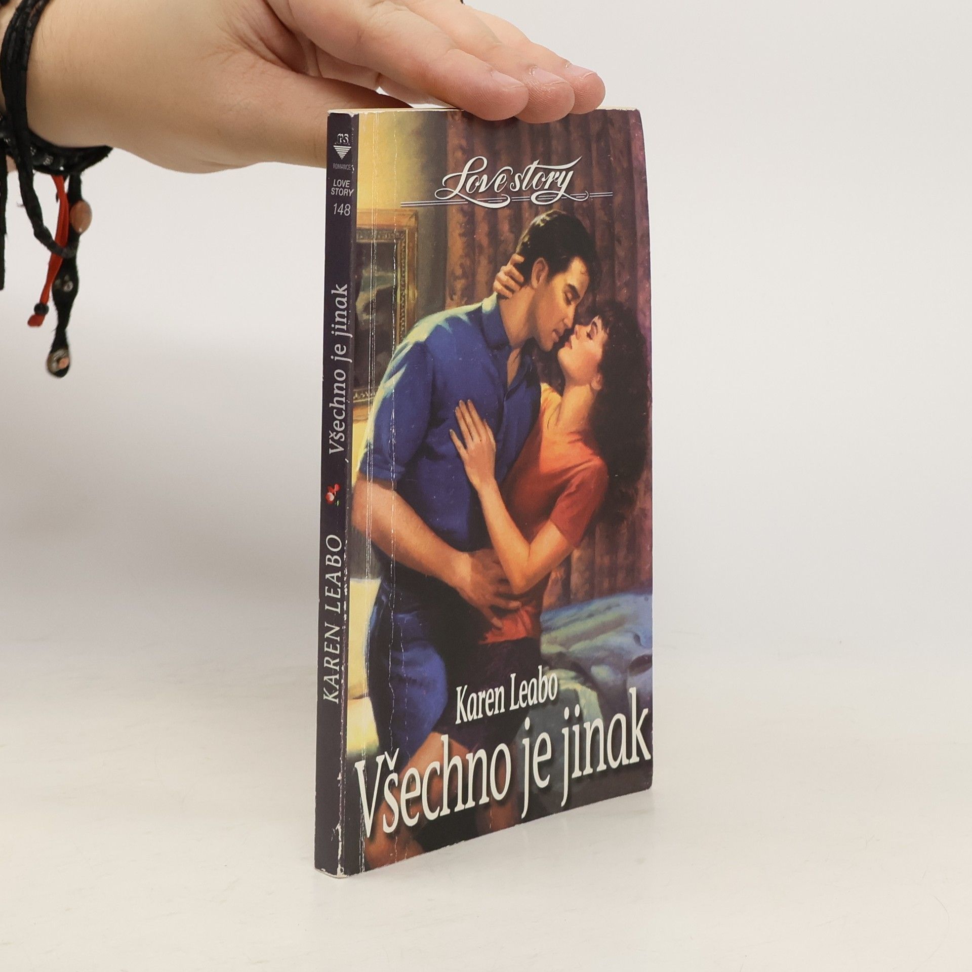 Karen Leabo Všechno je jinak