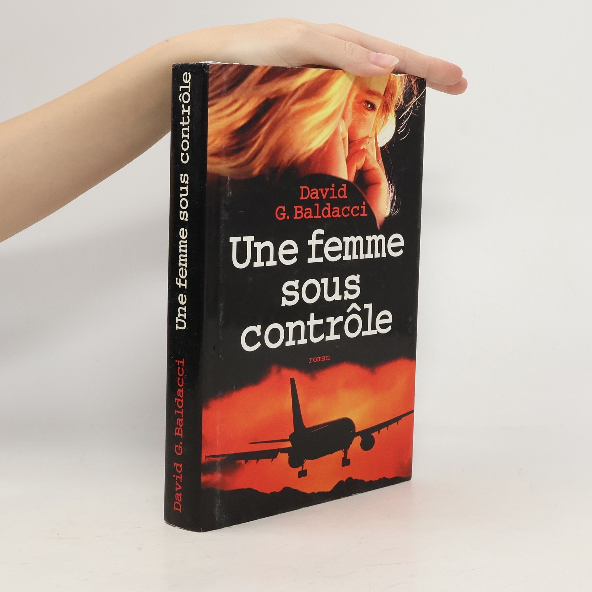 Une femme sous contrôle