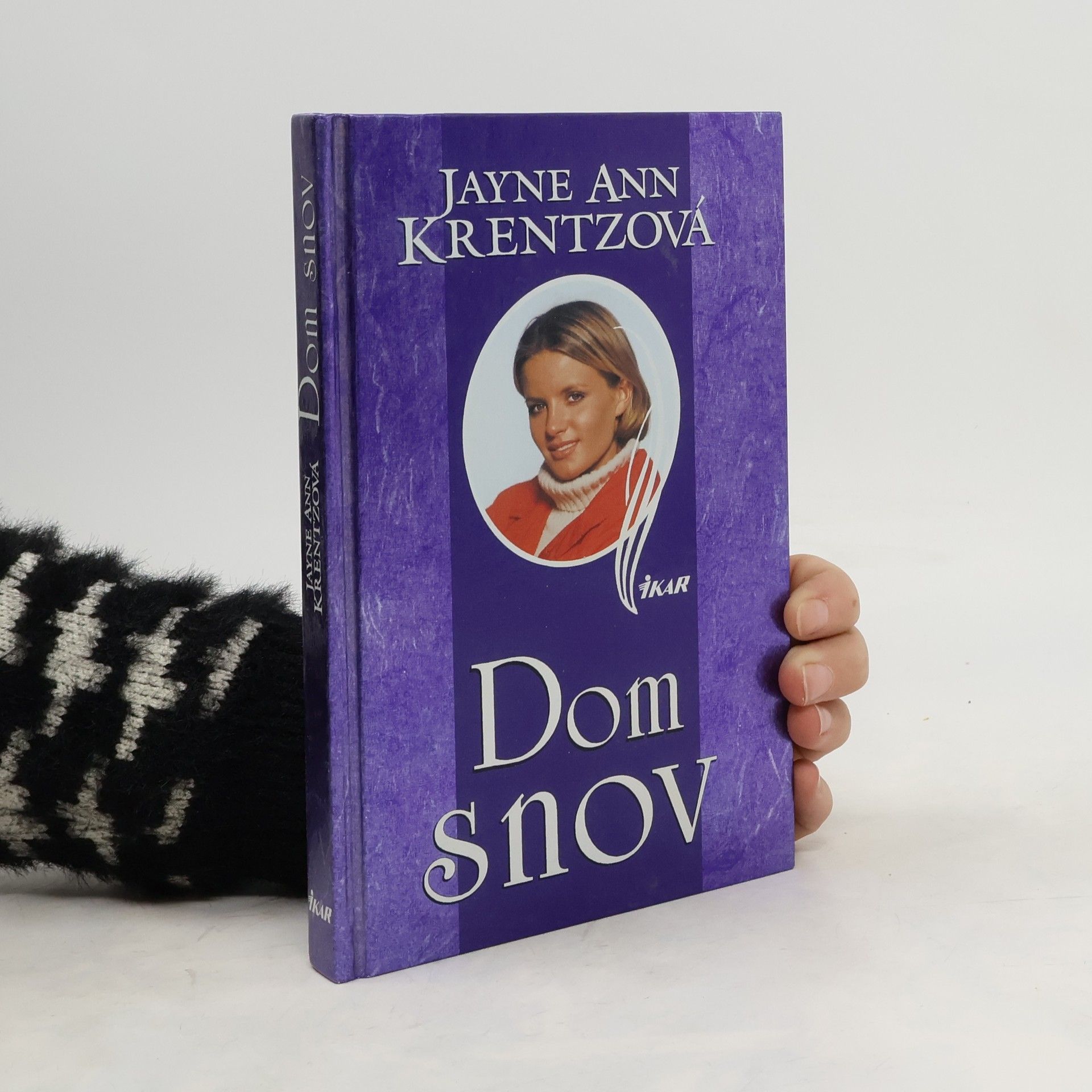 Jayne Ann Krentz Dom snov