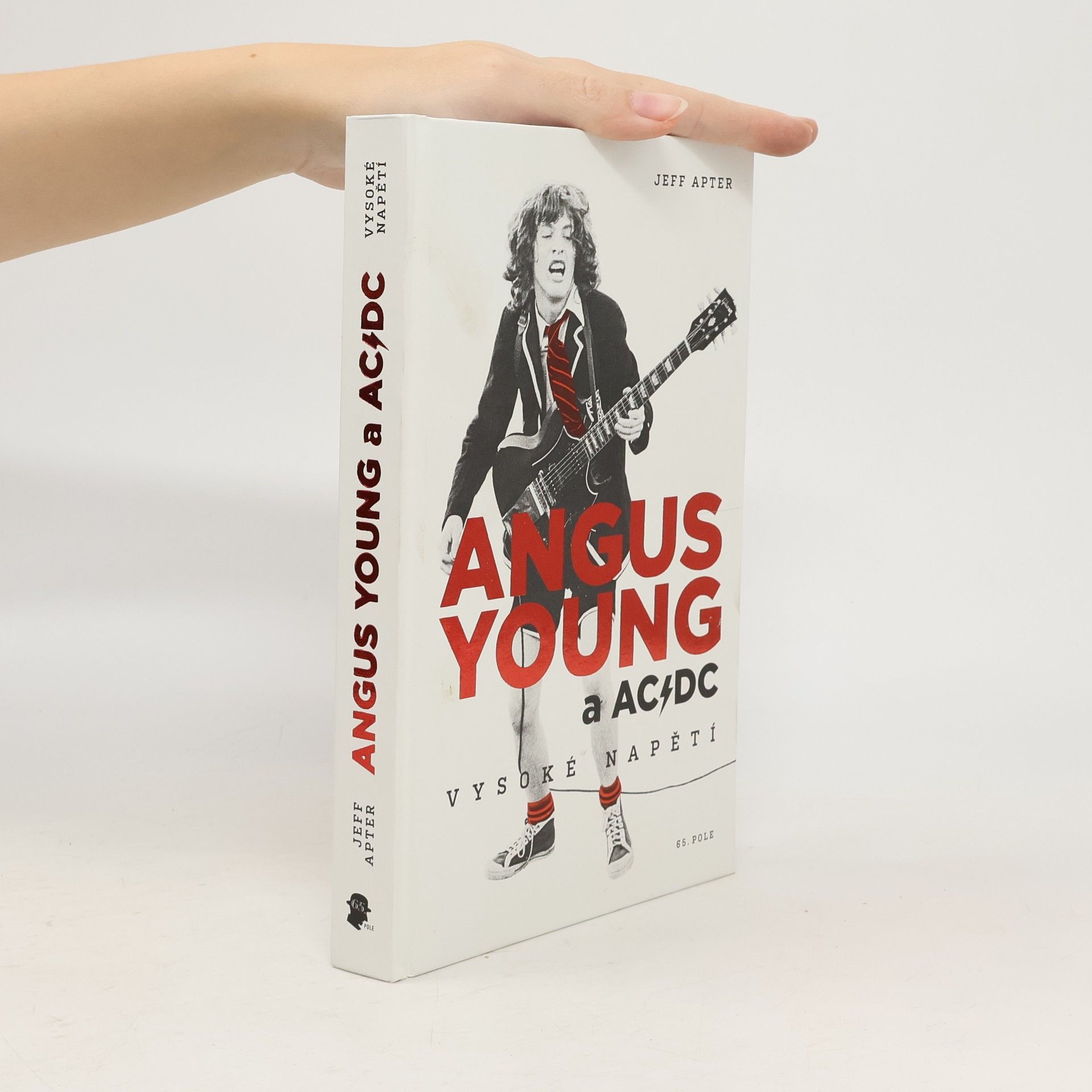 Jeff Apter Angus Young a AC/DC