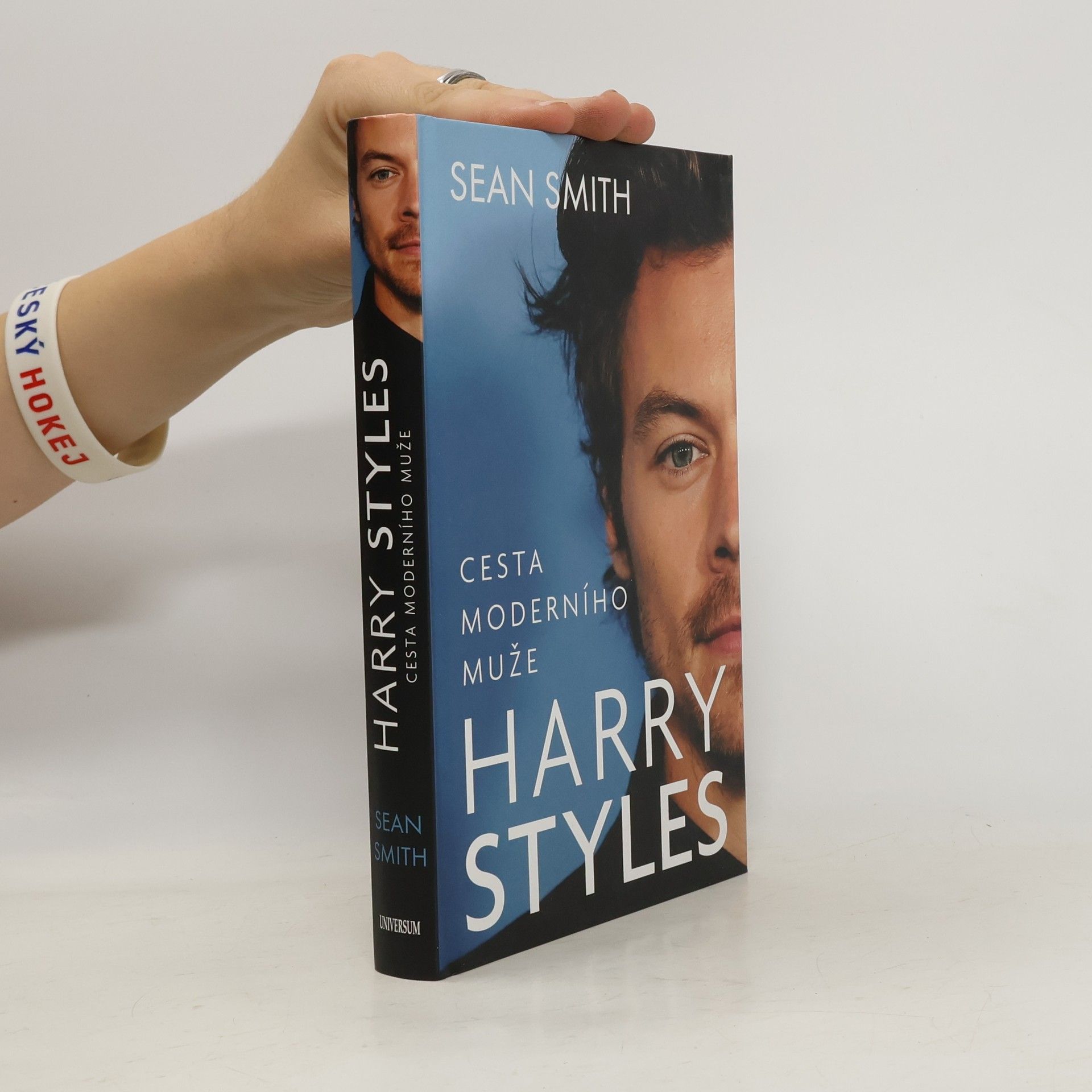 Anna Kučerová Harry Styles: Cesta moderního muže