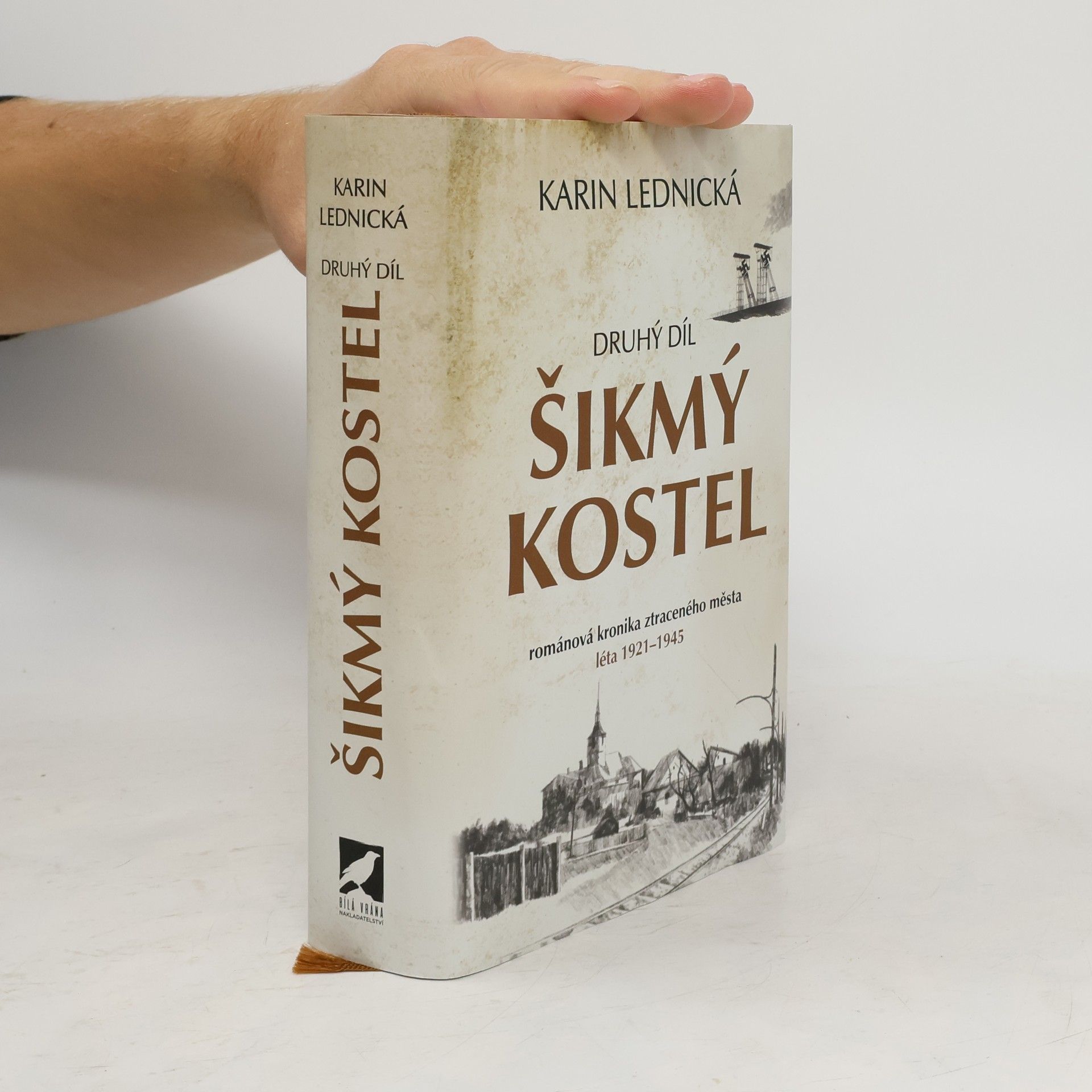 Karin Lednická Šikmý kostel 2