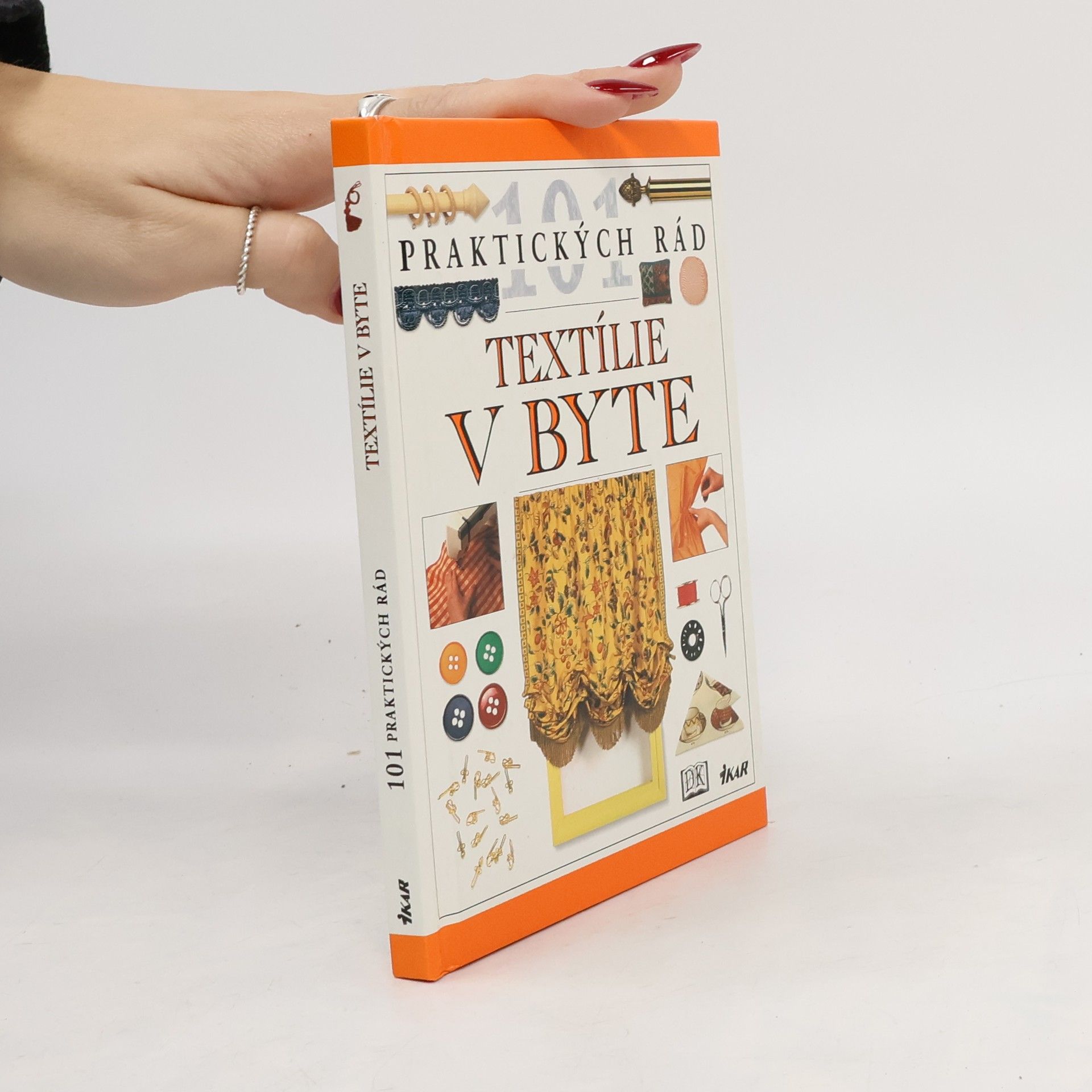 Julia Barnard Textílie v byte