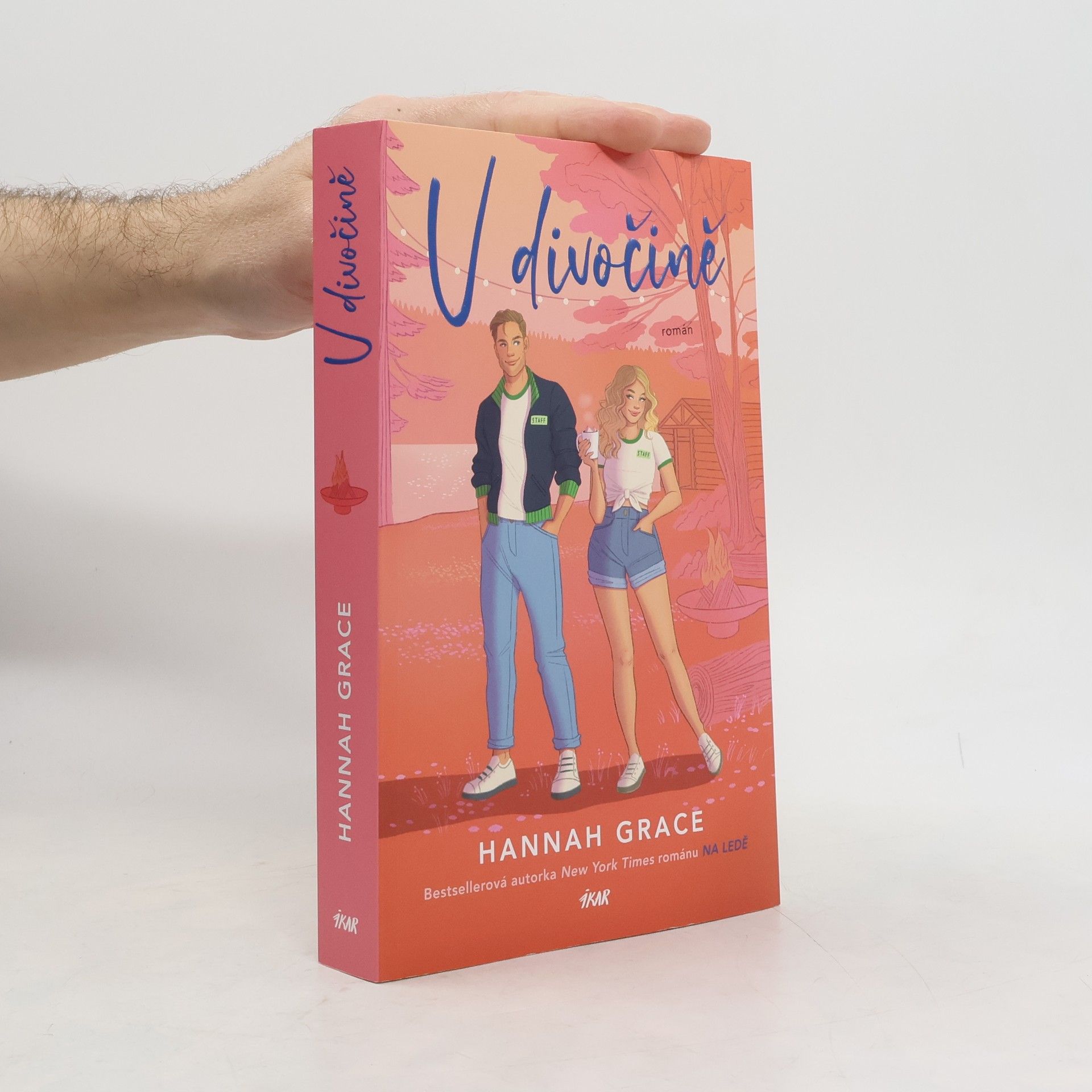 Hannah Grace V divočině