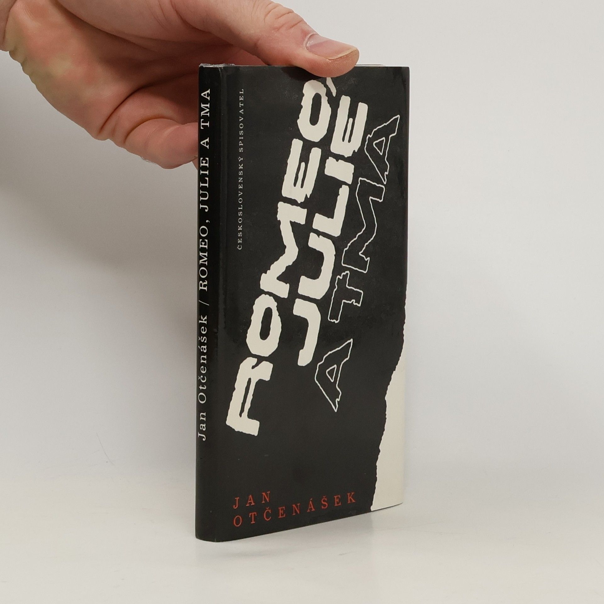 Jan Otčenášek Romeo, Julie a tma