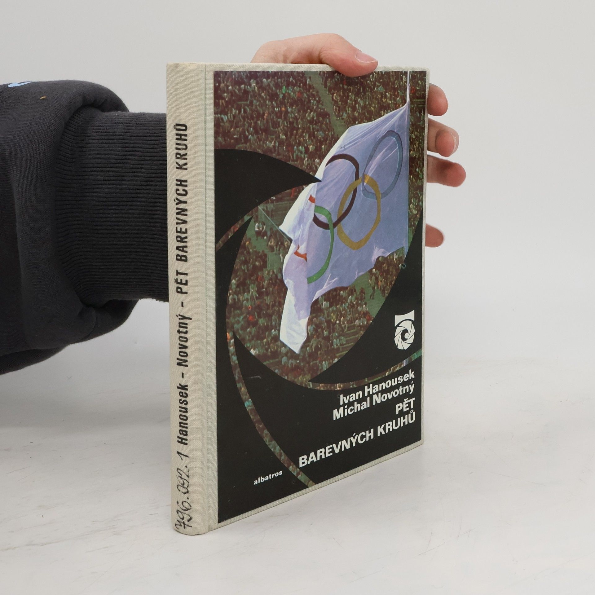 Pět barevných kruhů