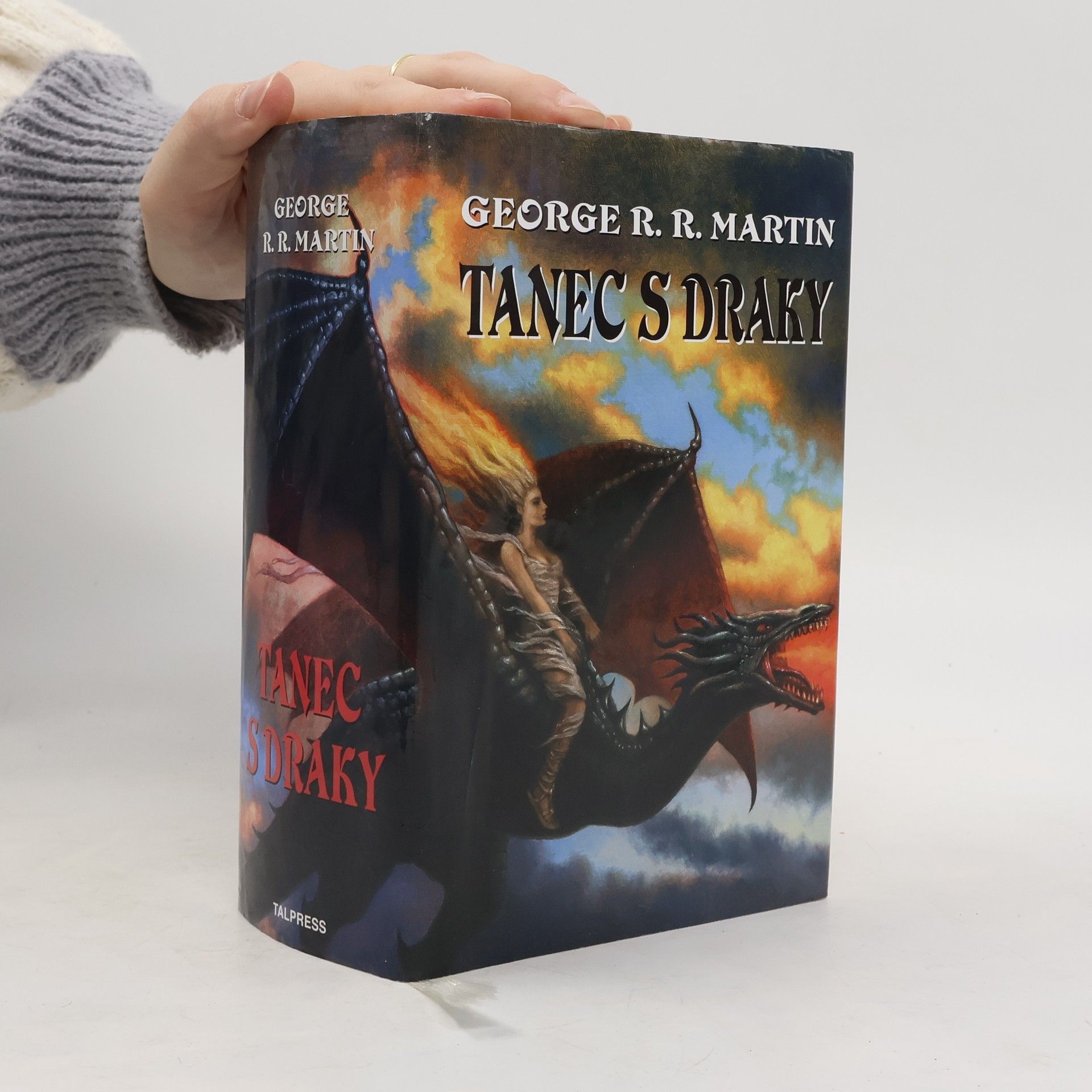 George R. R. Martin Tanec s draky