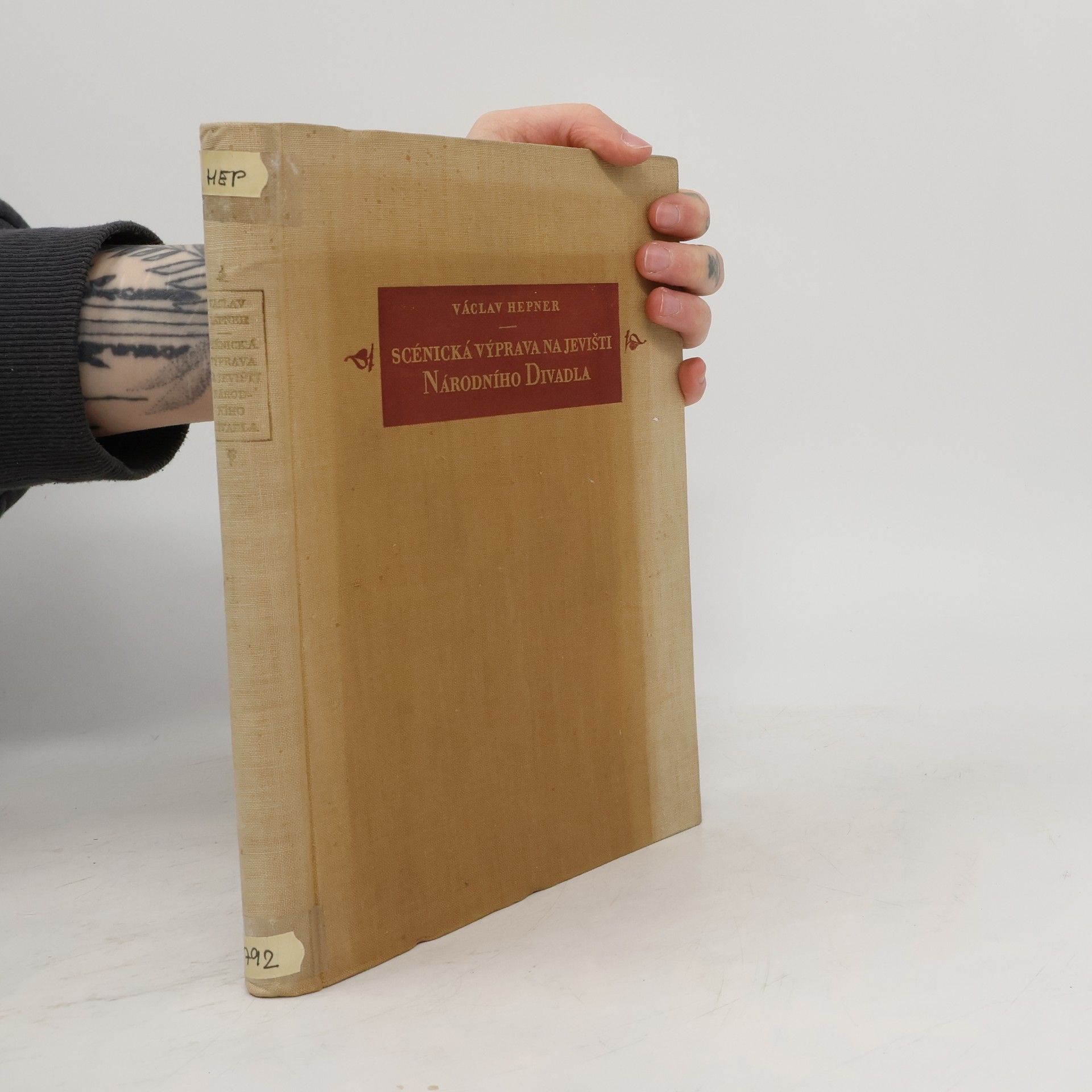 Václav Hepner Scénická výprava na jevišti Národního divadla v letech 1883–1900