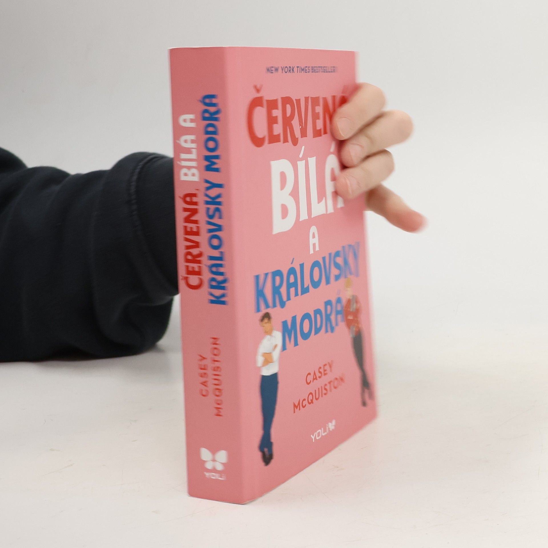 Casey McQuiston Červená, bílá a královsky modrá