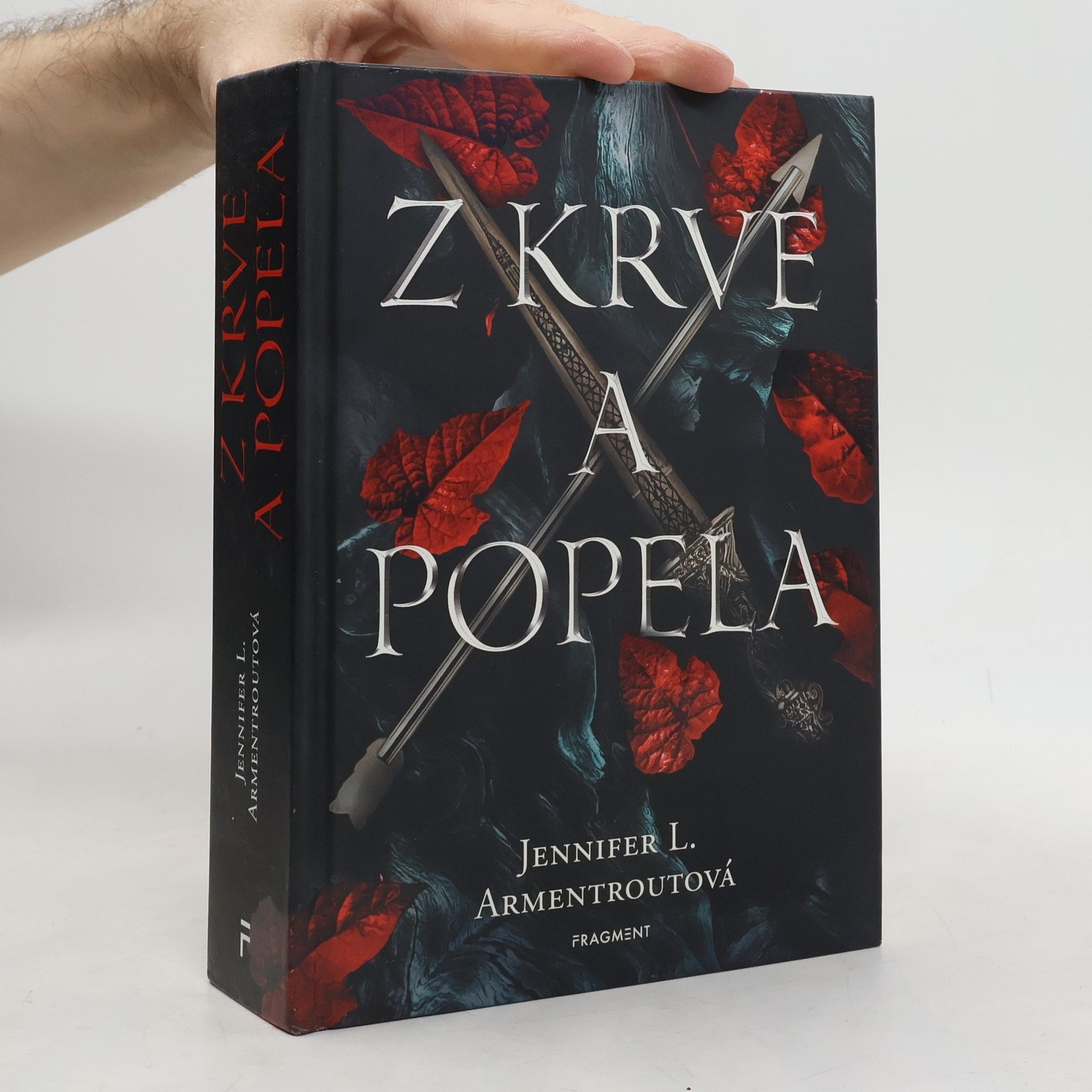 Jennifer L. Armentrout Z krve a popela
