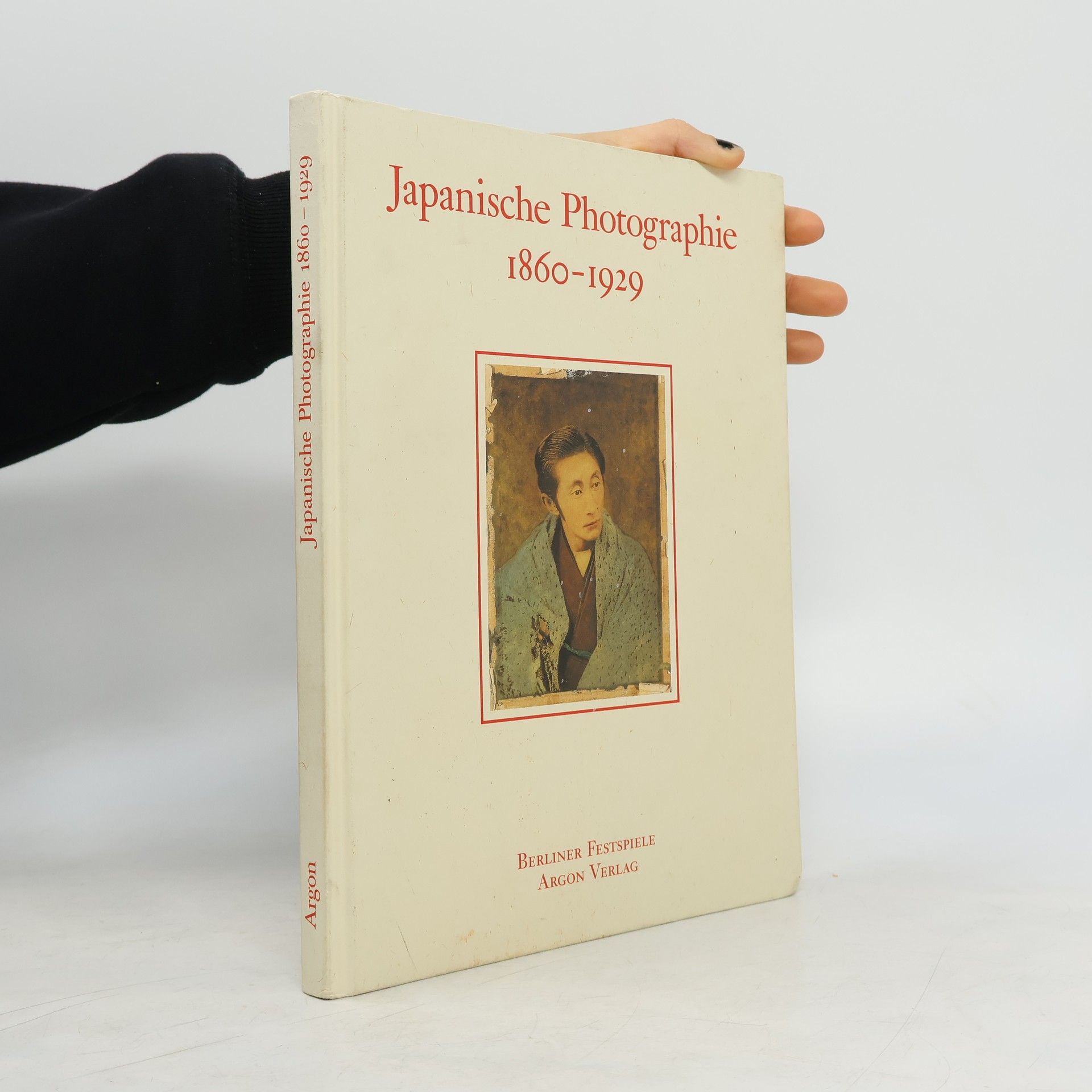 Martin-Gropius-Bau (Berlin, Germany) Japanische Photographie 1860-1929