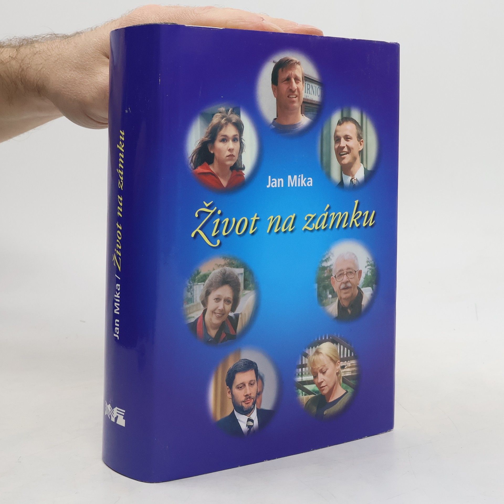 Jan Míka Život na zámku