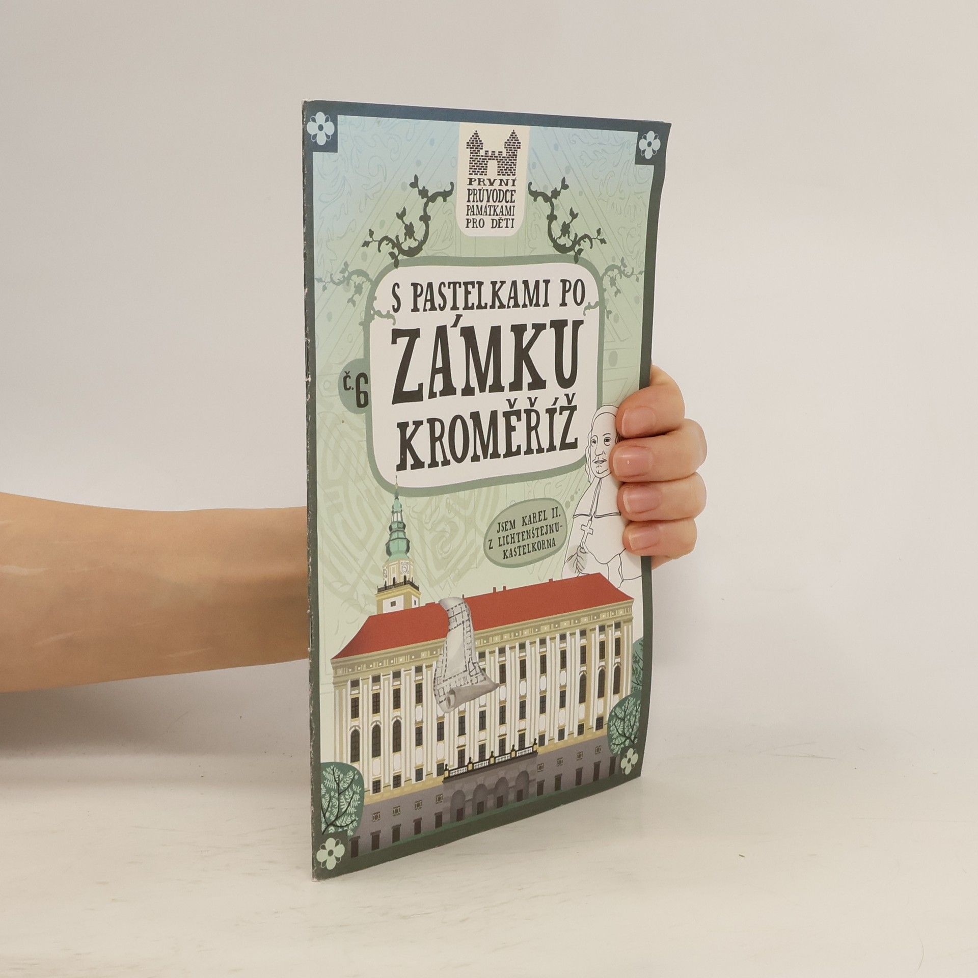 Eva Chupíková S pastelkami po zámku Kroměříž