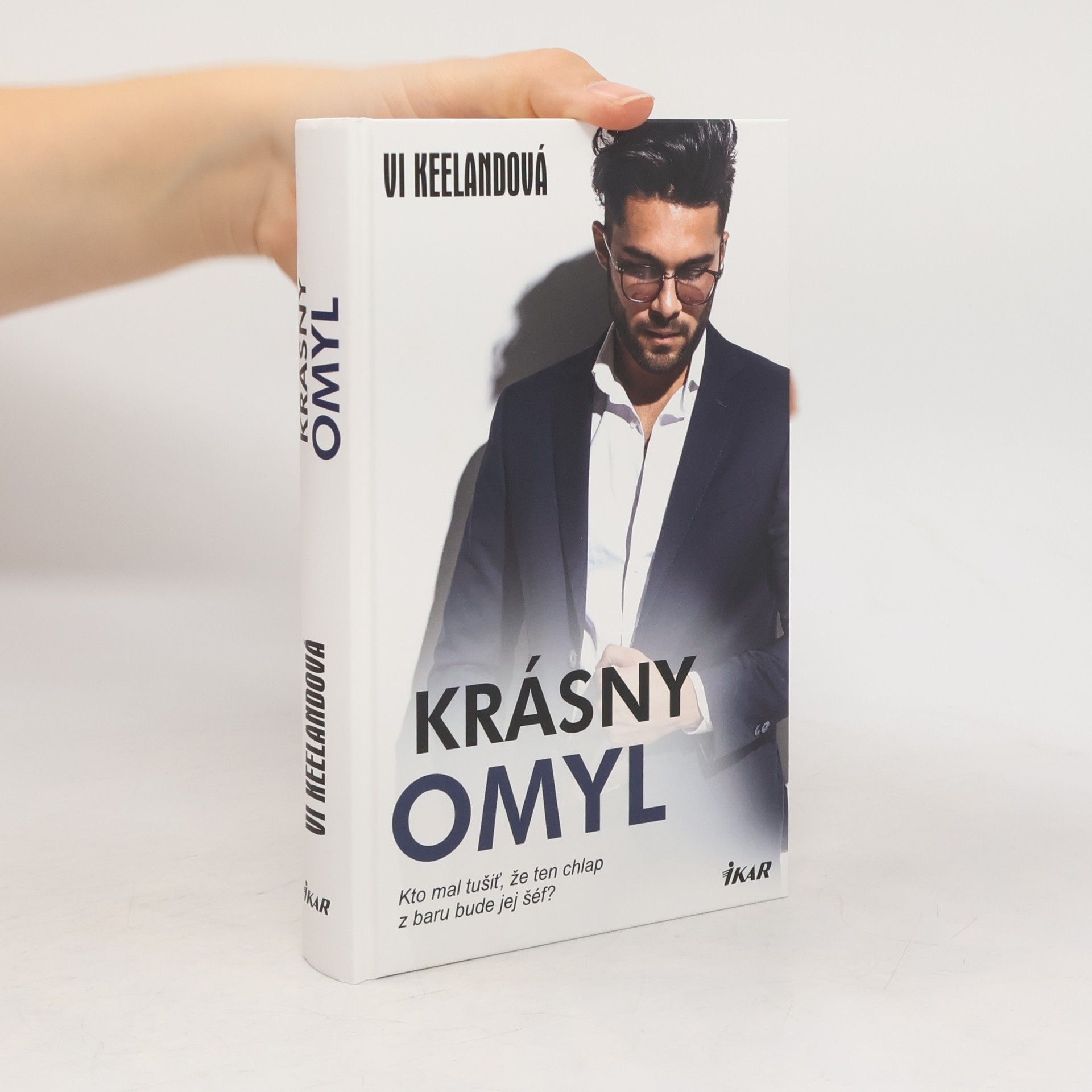 Vi Keeland Krásny omyl