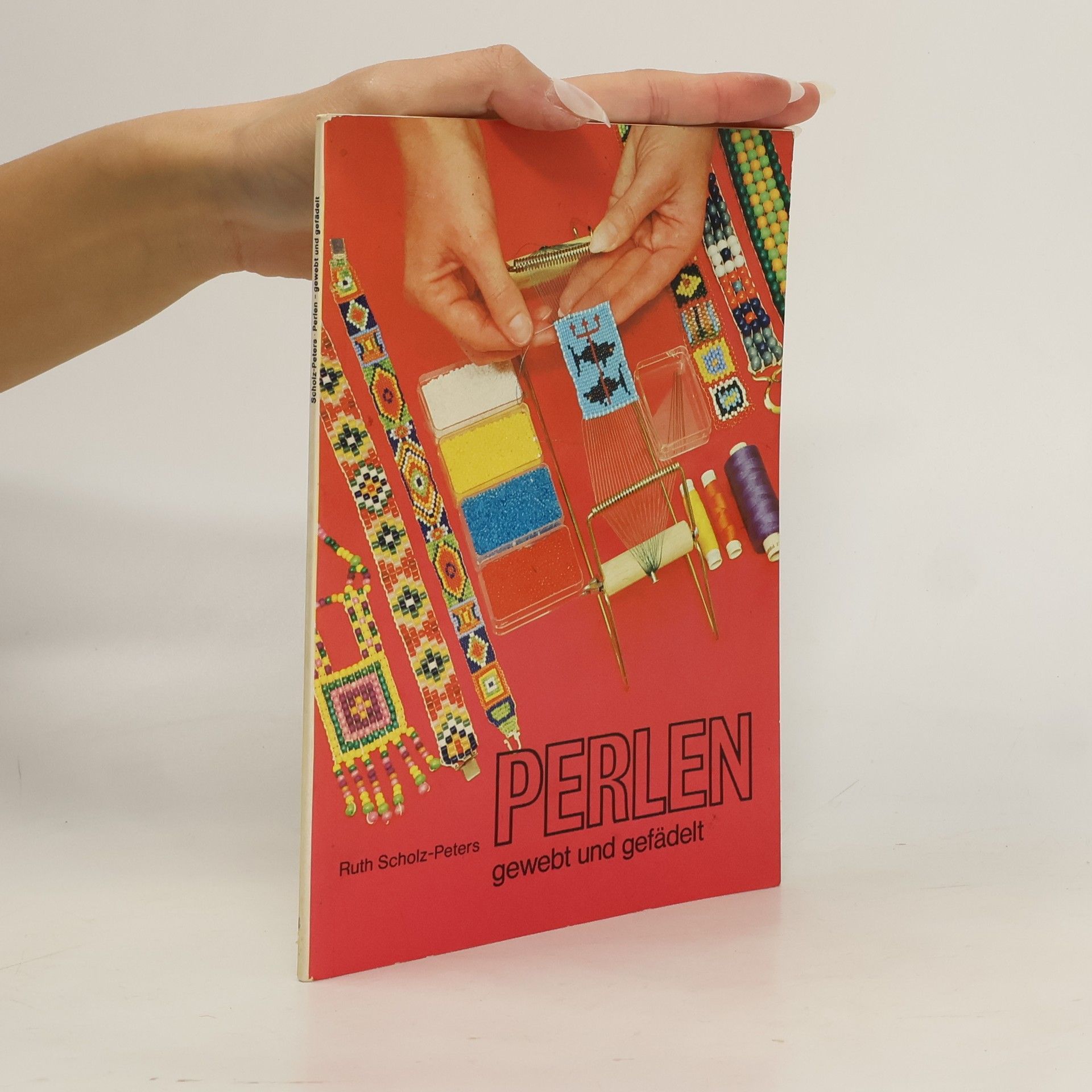 Ruth Scholz Perlen, gewebt und gefädelt