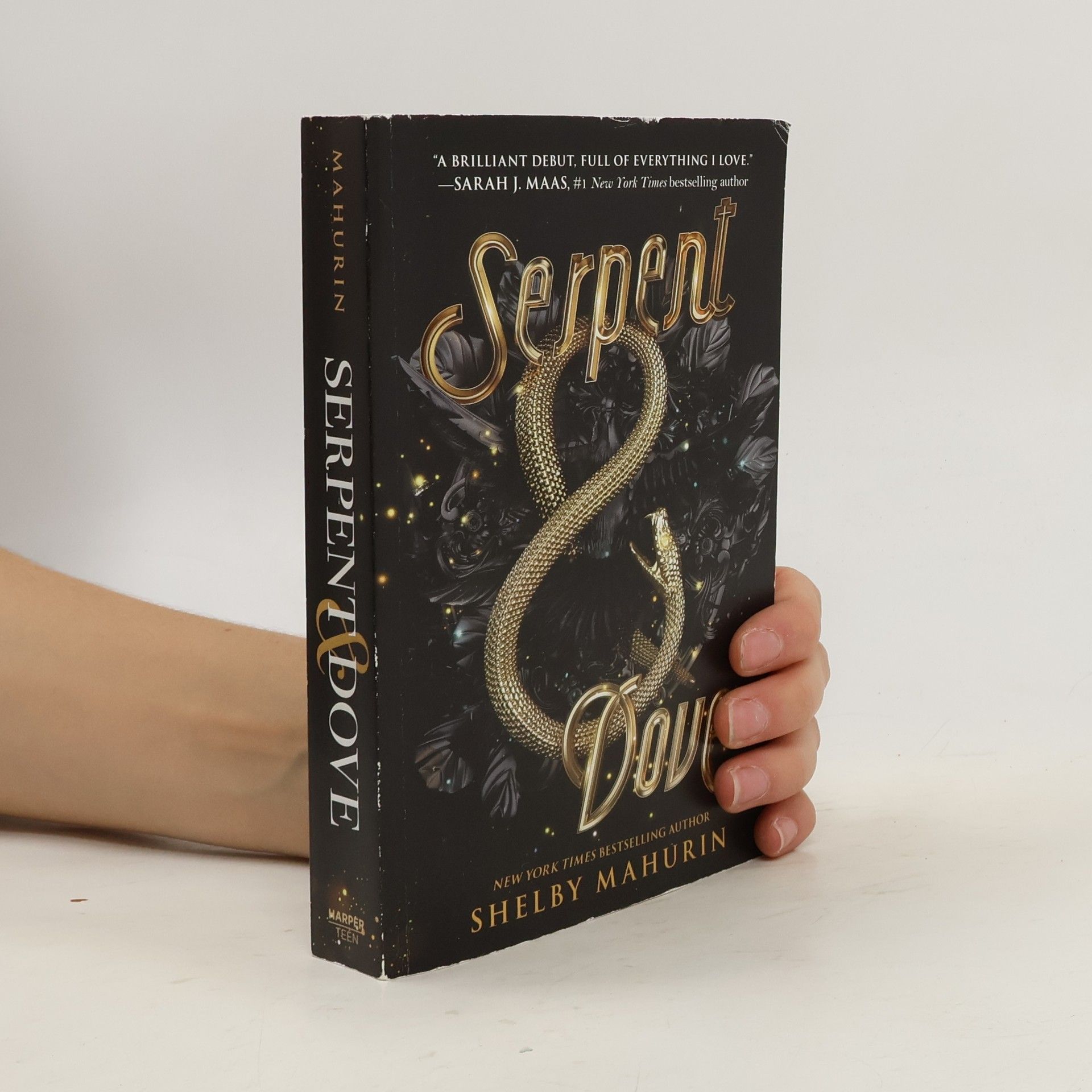 Shelby Mahurin Serpent & Dove