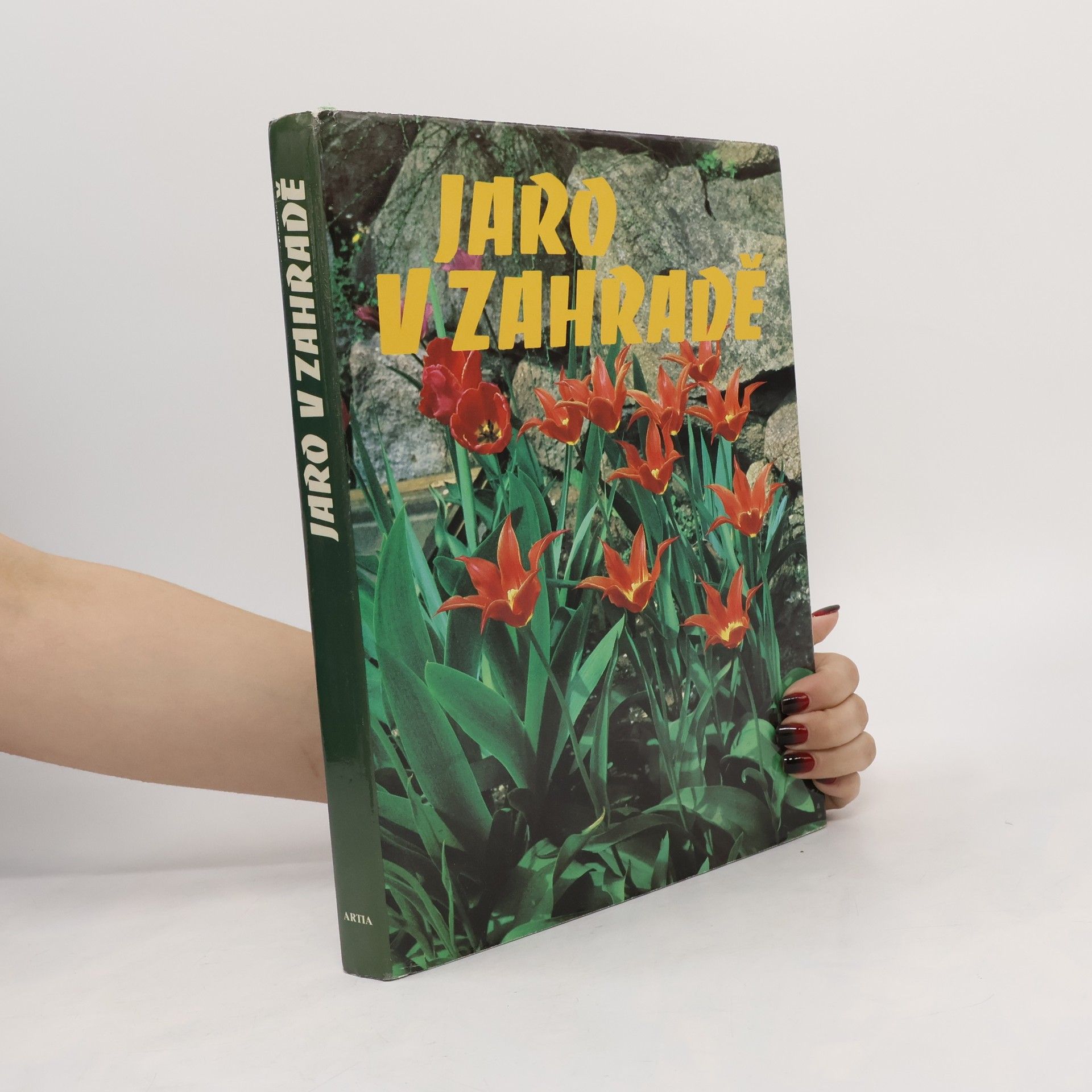 Collectif d'auteurs Jaro v zahradě