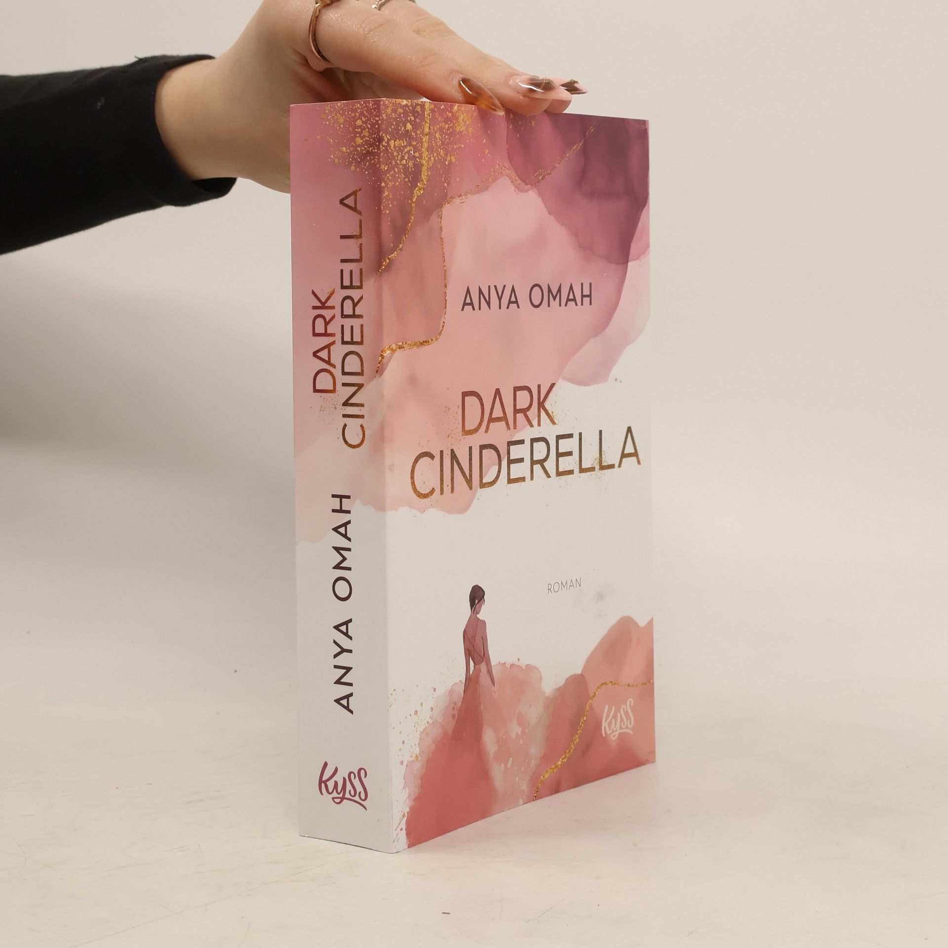 Anya Omah Dark Cinderella