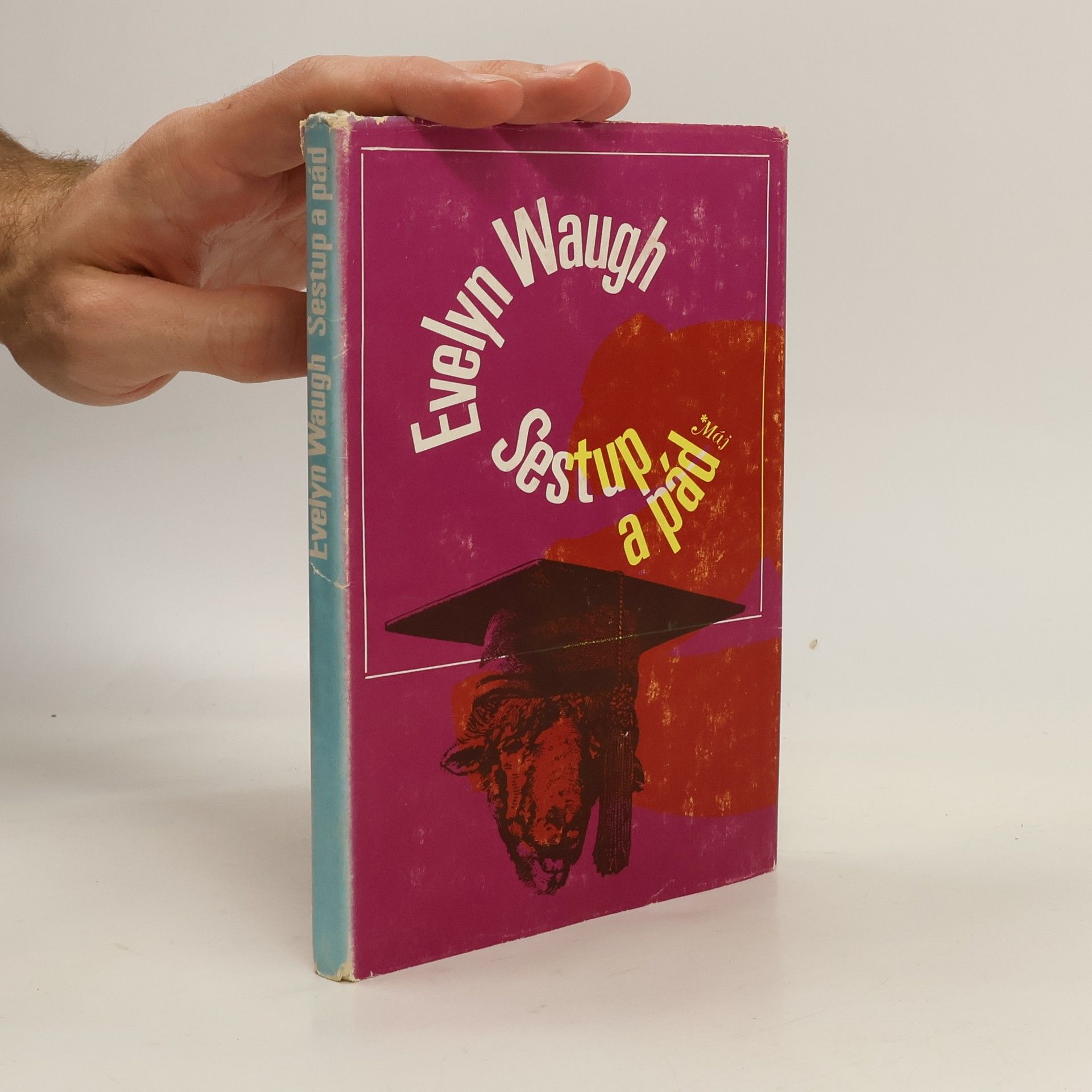 Evelyn Waugh Sestup a pád