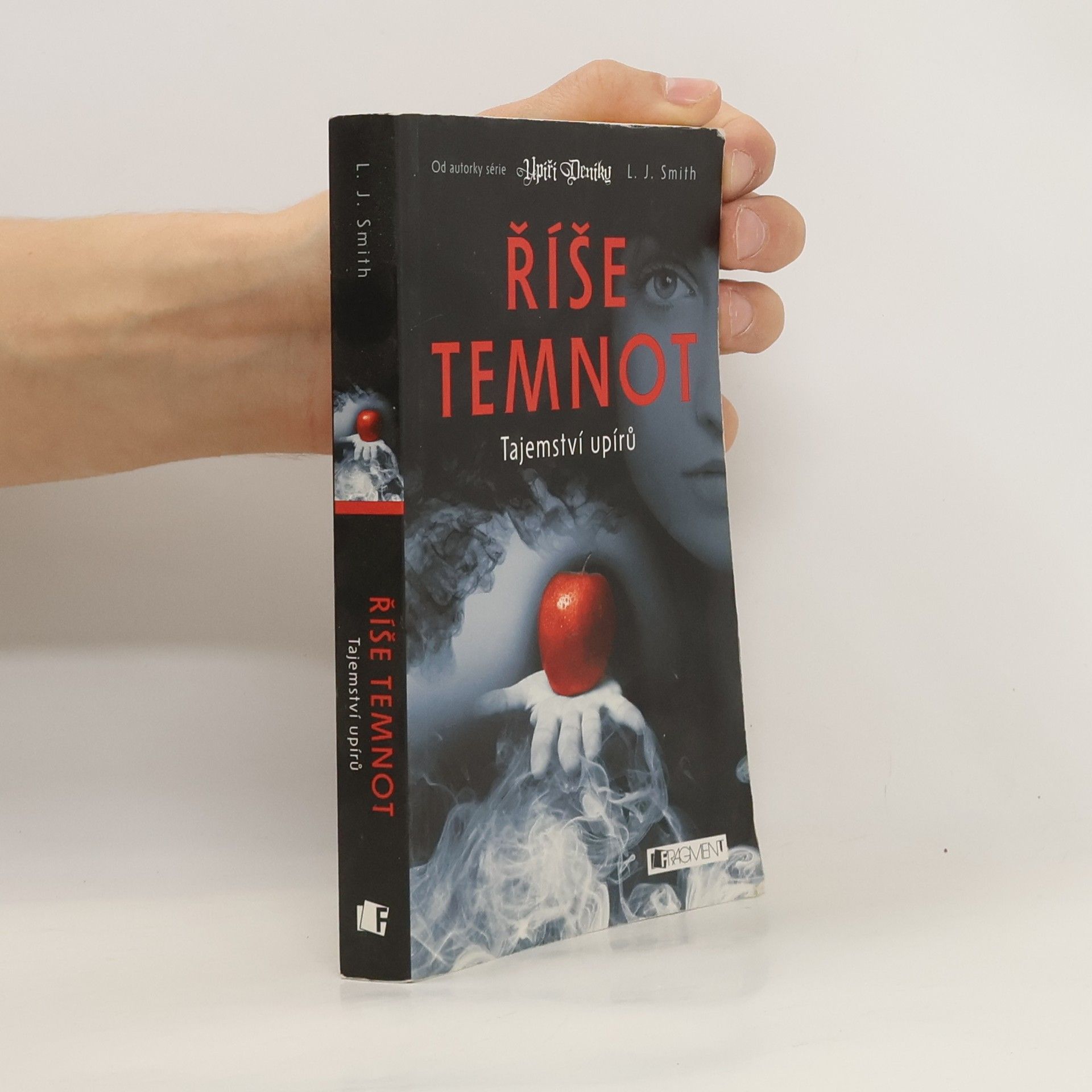 Lisa J. Smith Říše temnot. Tajemství upírů