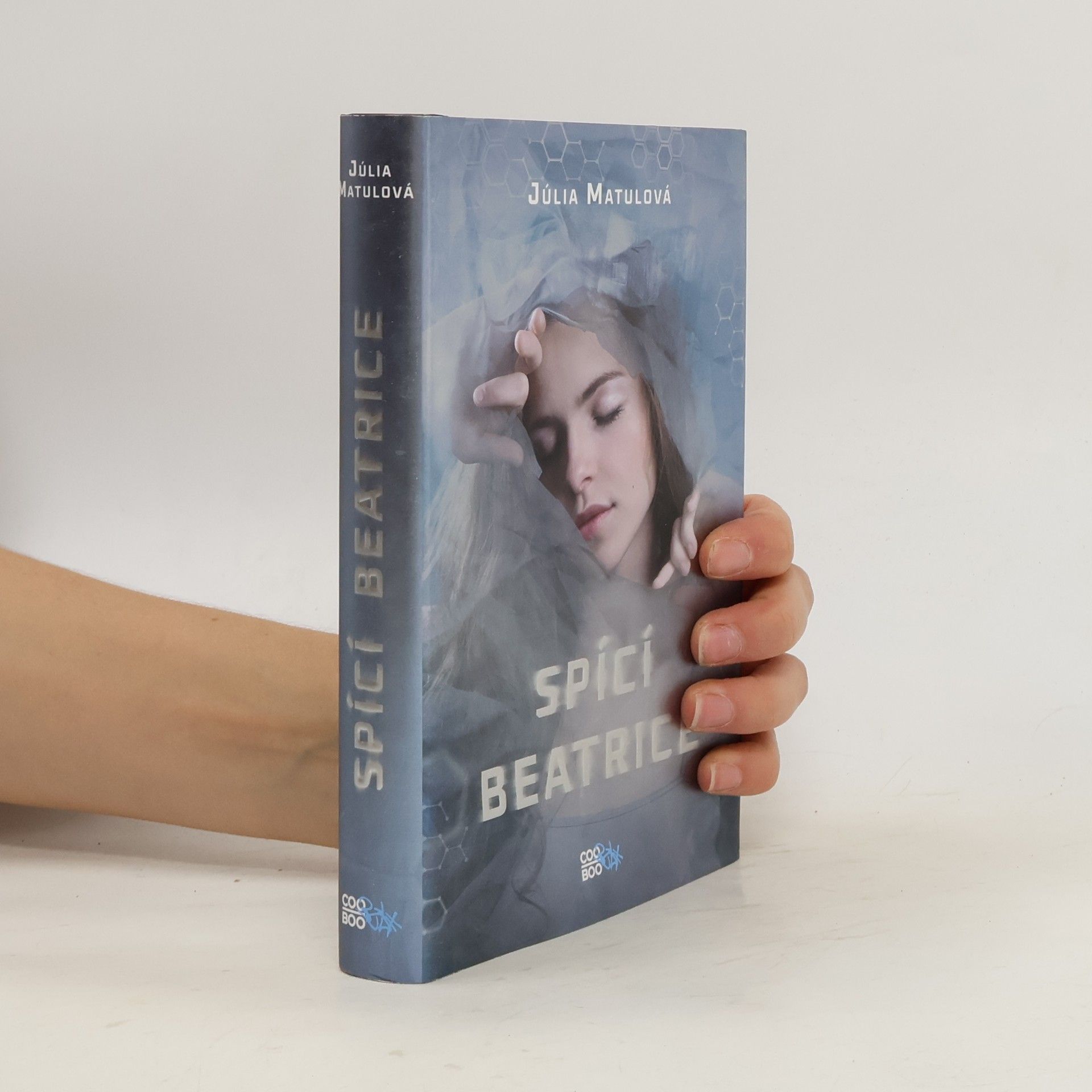 Júlia Matulová Spící Beatrice