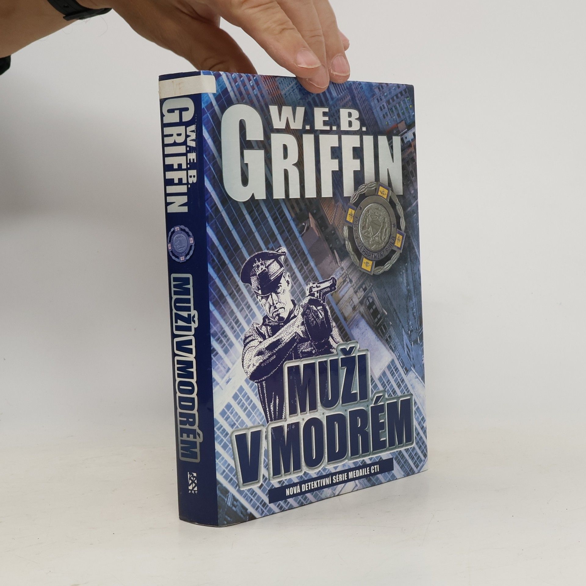 W. E. B. Griffin Muži v modrém