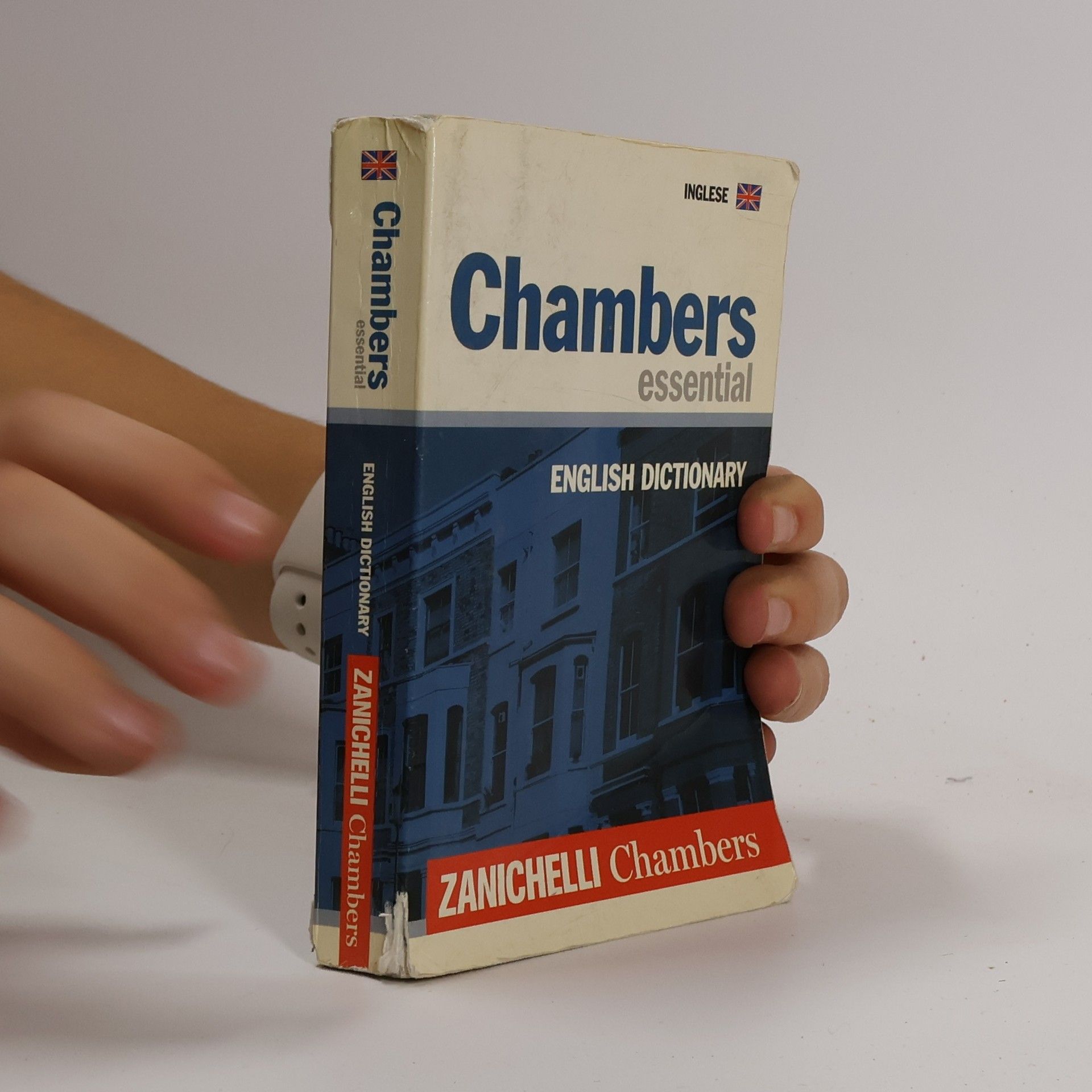 Collectif d'auteurs Chambers Essential English Dictionary