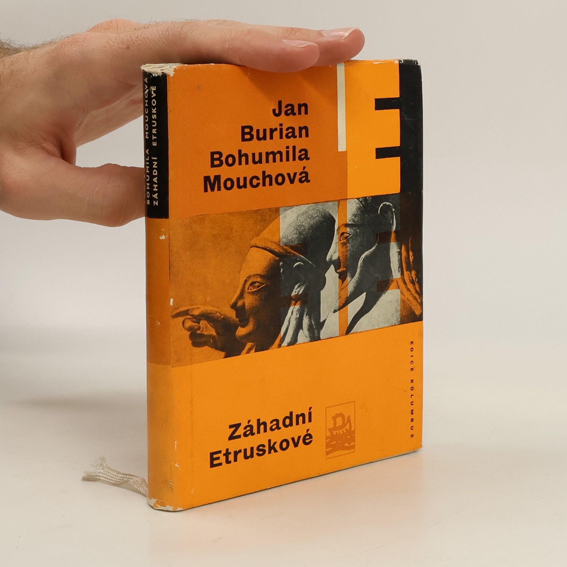 Záhadní Etruskové