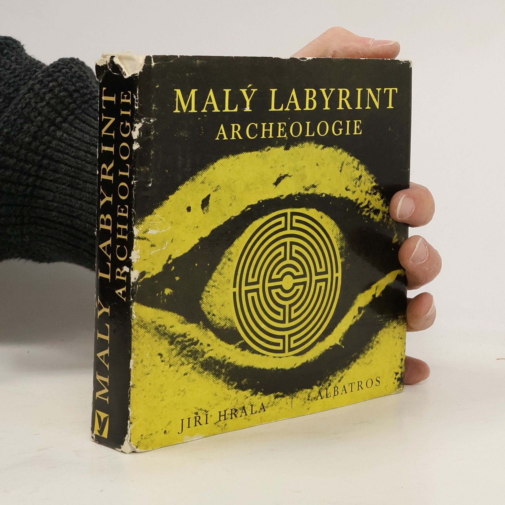 Malý labyrint archeologie