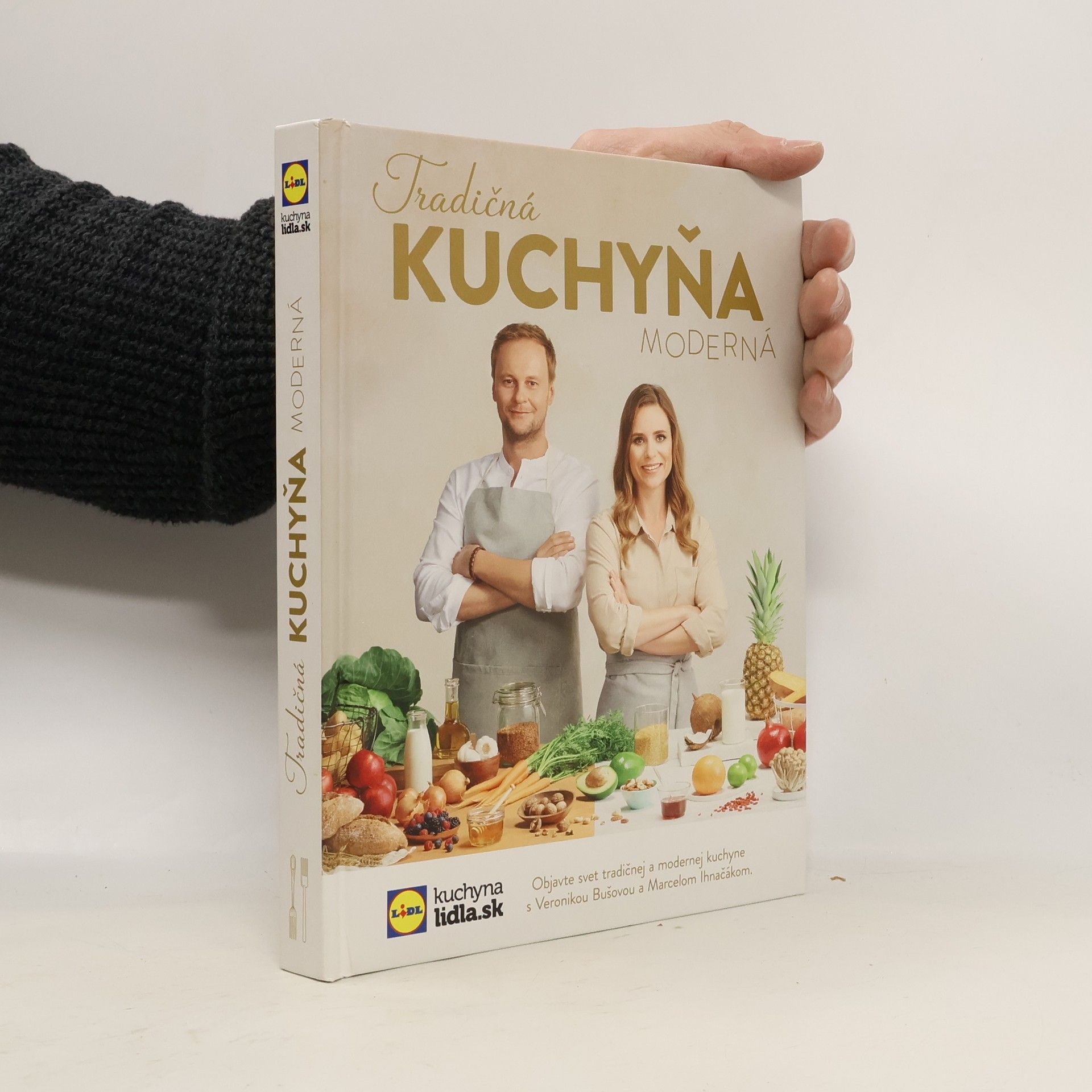 Veronika Bušová Tradičná kuchyňa moderná