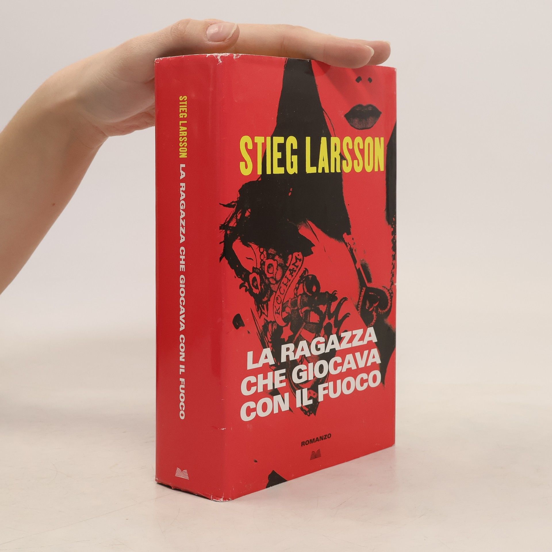 Stieg Larsson La ragazza che giocava con il fuoco