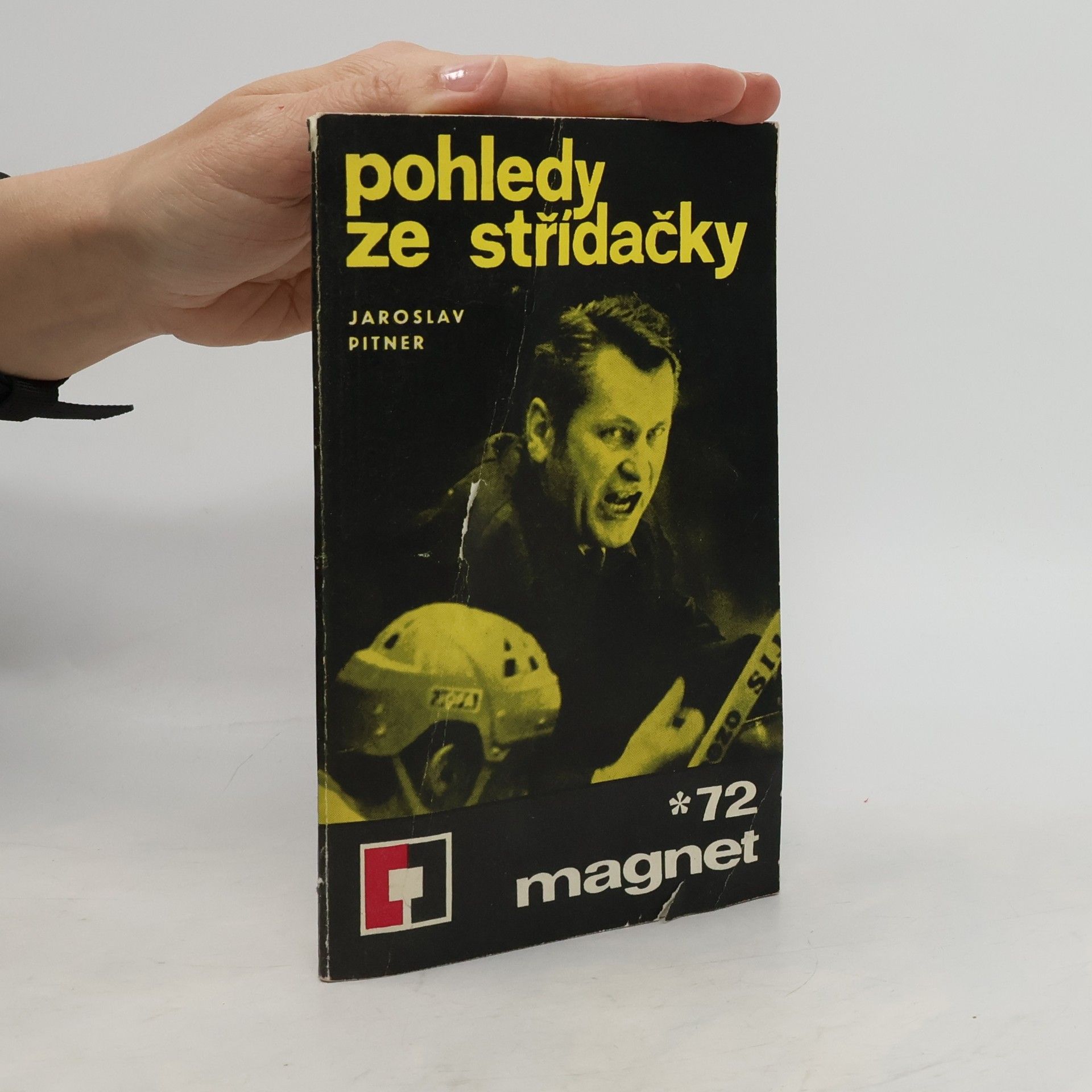 Magnet. Pohledy ze střídačky