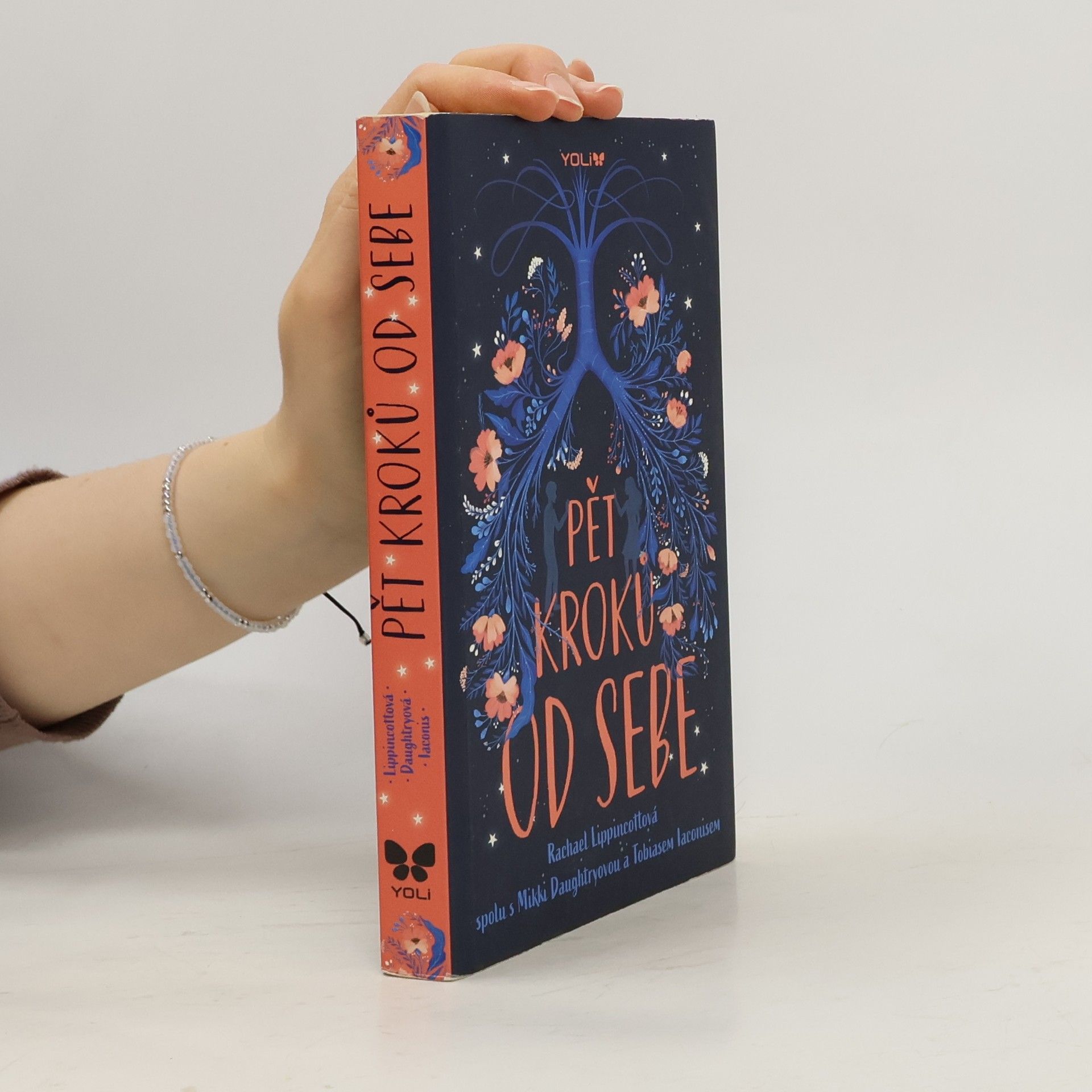 Rachael Lippincott Pět kroků od sebe