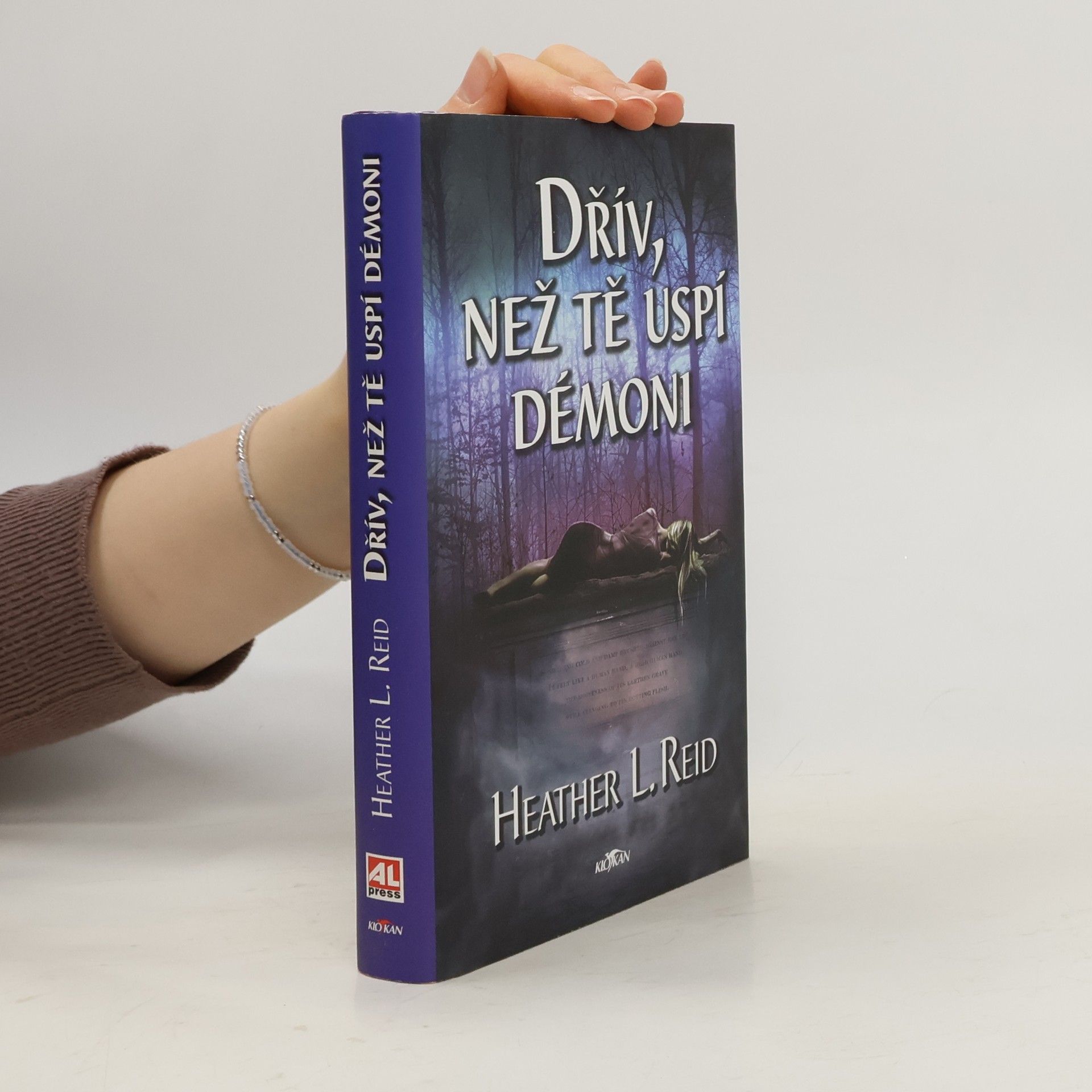 Dřív, než tě uspí démoni