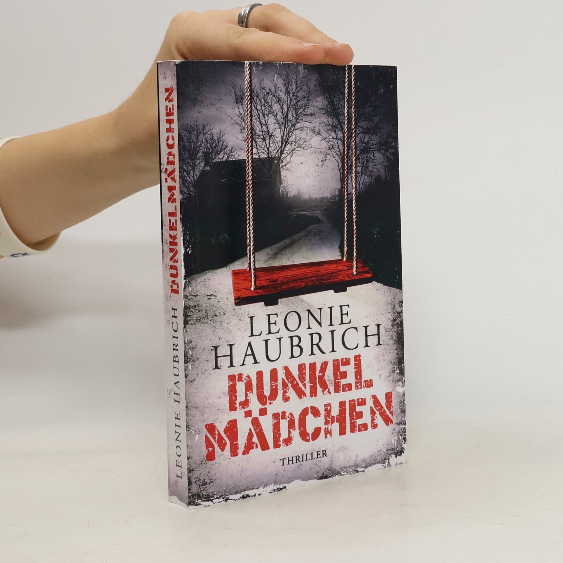 Leonie Haubrich Dunkelmädchen