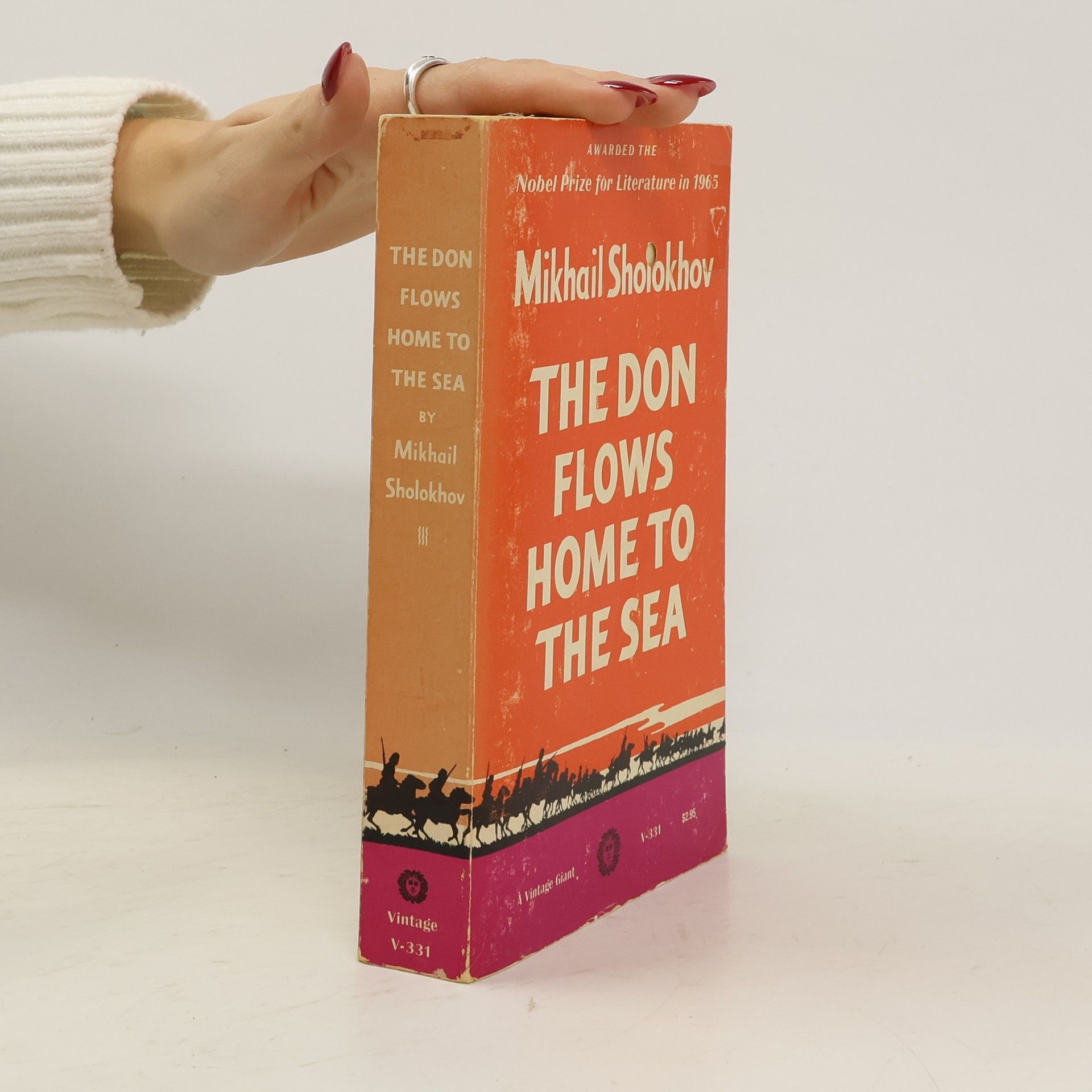 Michail Aleksandrovič Šolochov The Don Flows Home to the Sea