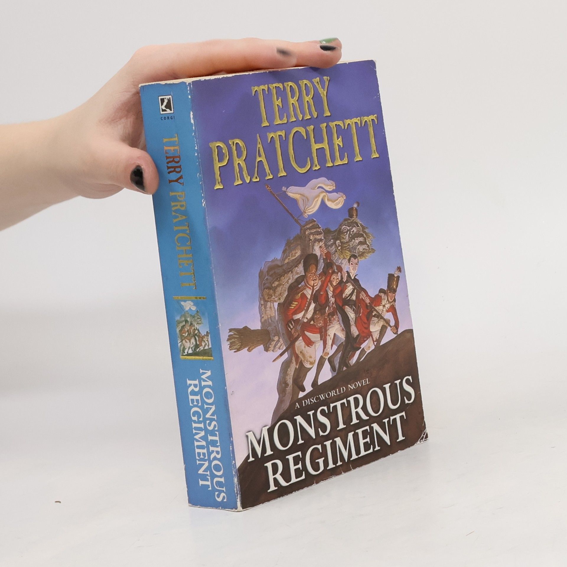 Terry Pratchett Monstrous regiment