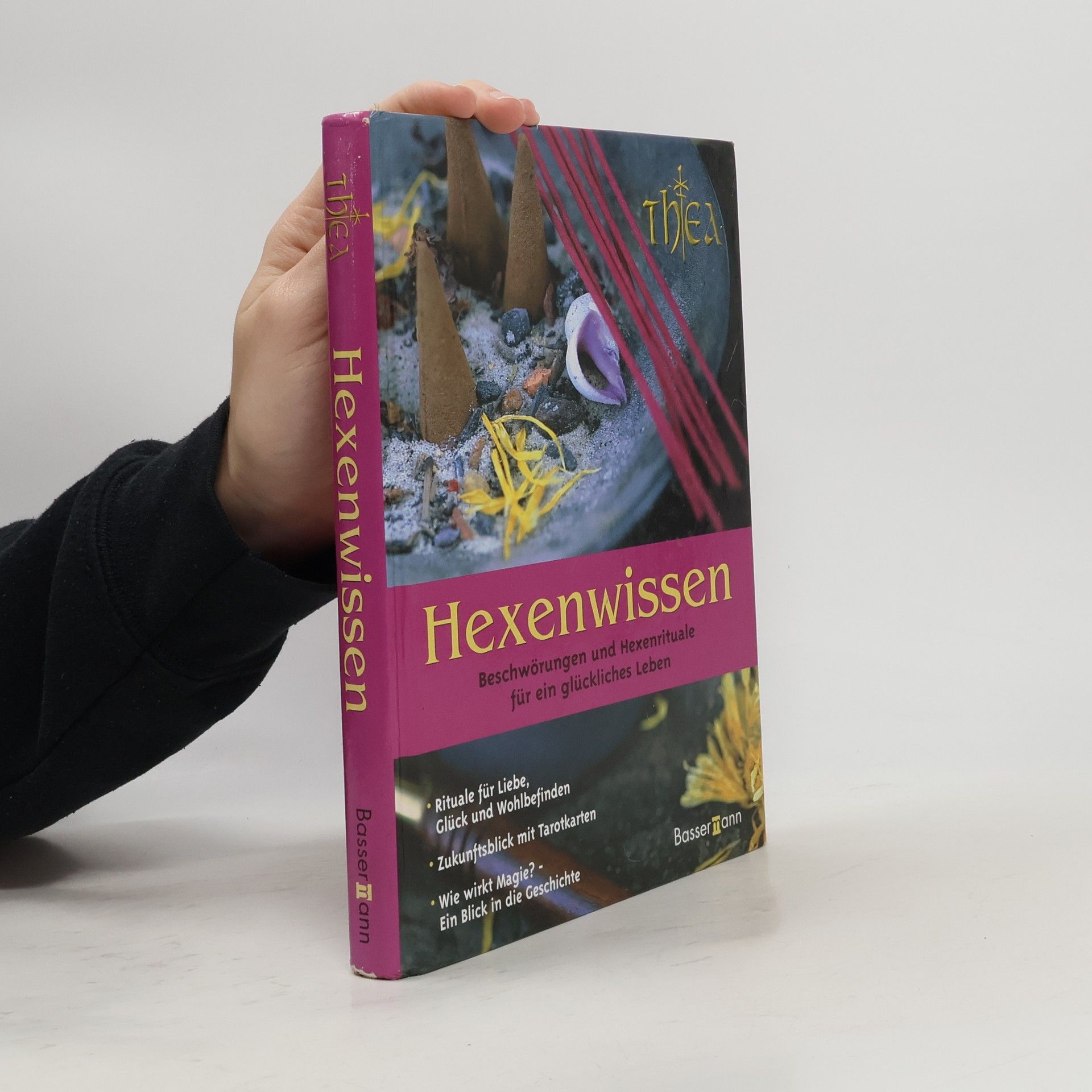 Thea Hexenwissen