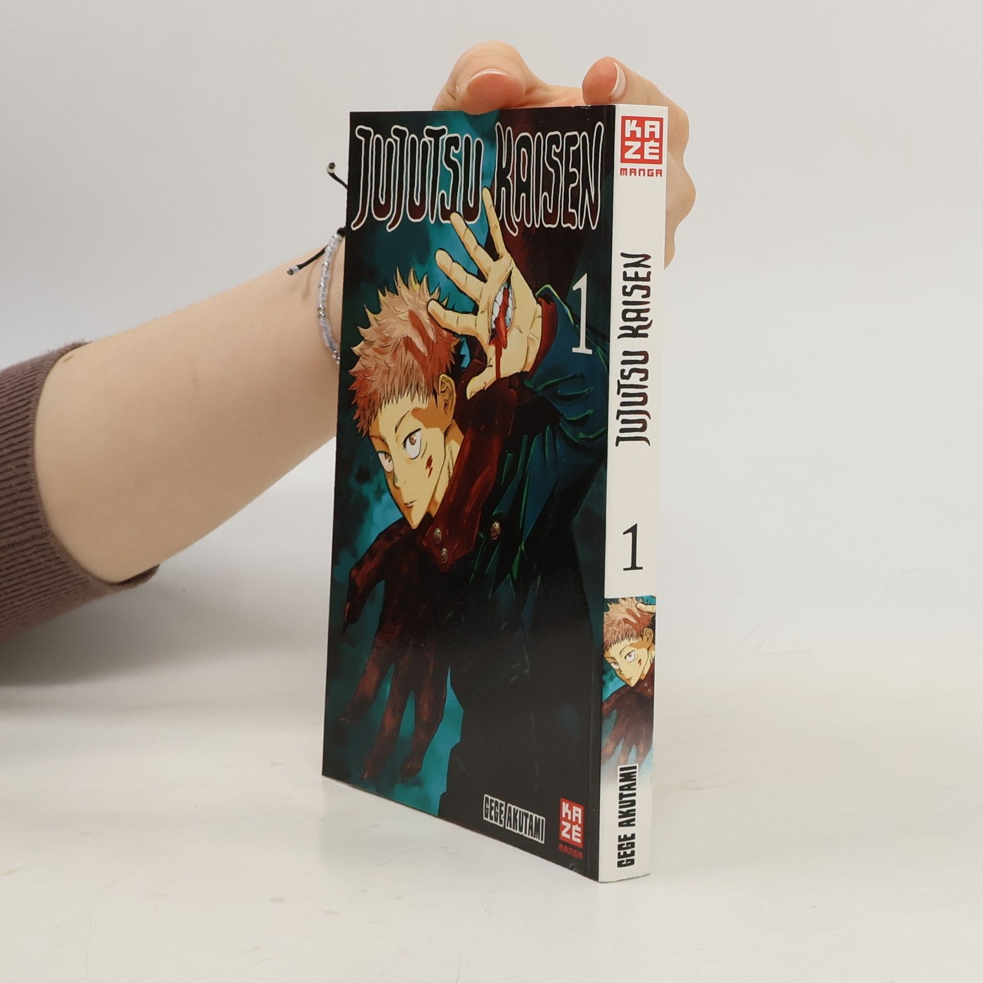Gege Akutami Jujutsu Kaisen 1